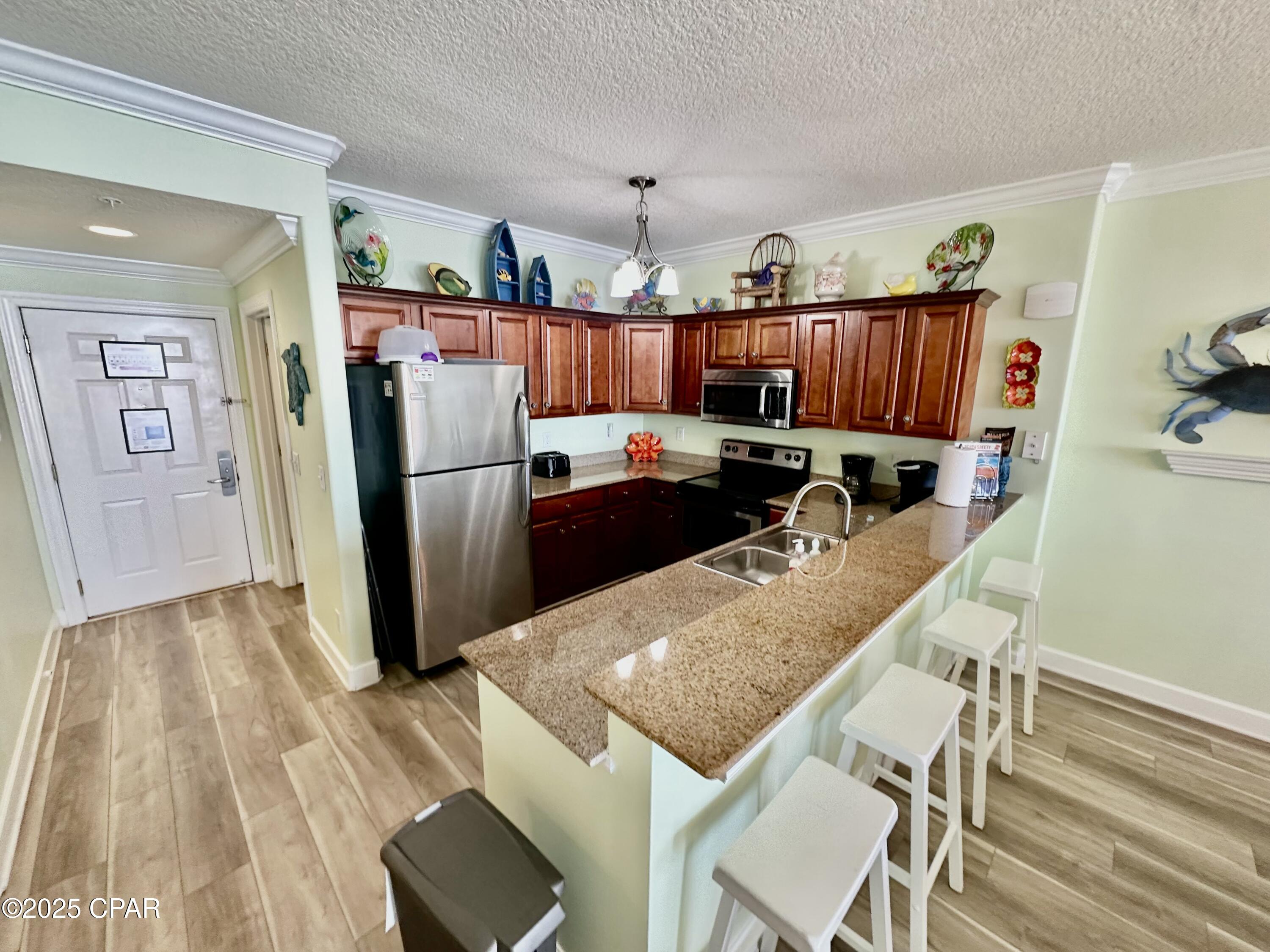 Image 13 For 17643 Front Beach Road 1904