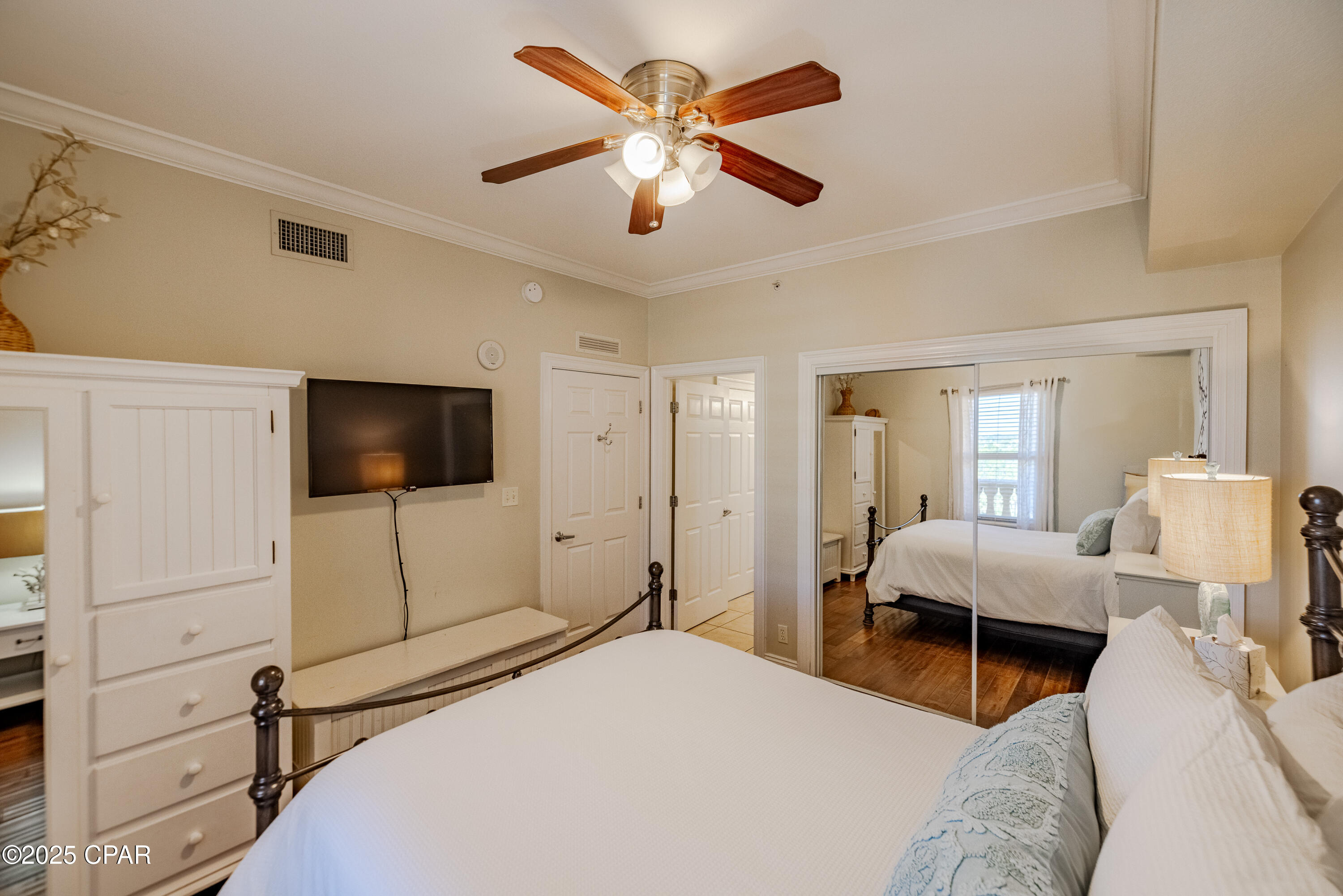 Image 25 For 15817 Front Beach  1-606