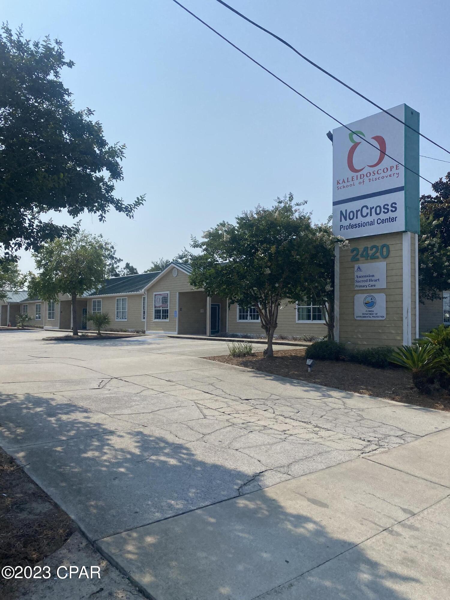 Listing photo id 1 for 2420 Jenks Avenue Avenue