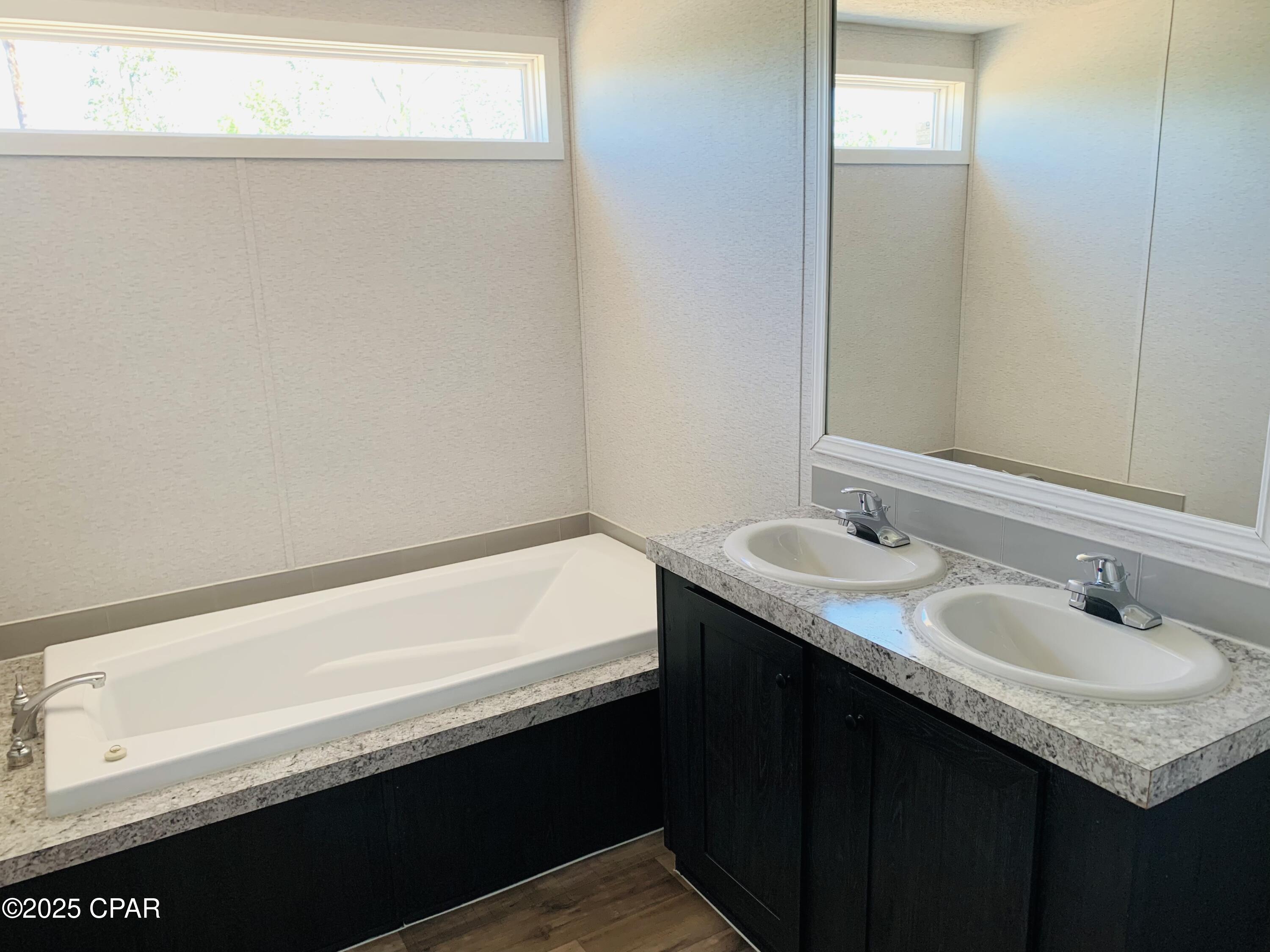 Listing photo id 36 for 333 Star Avenue