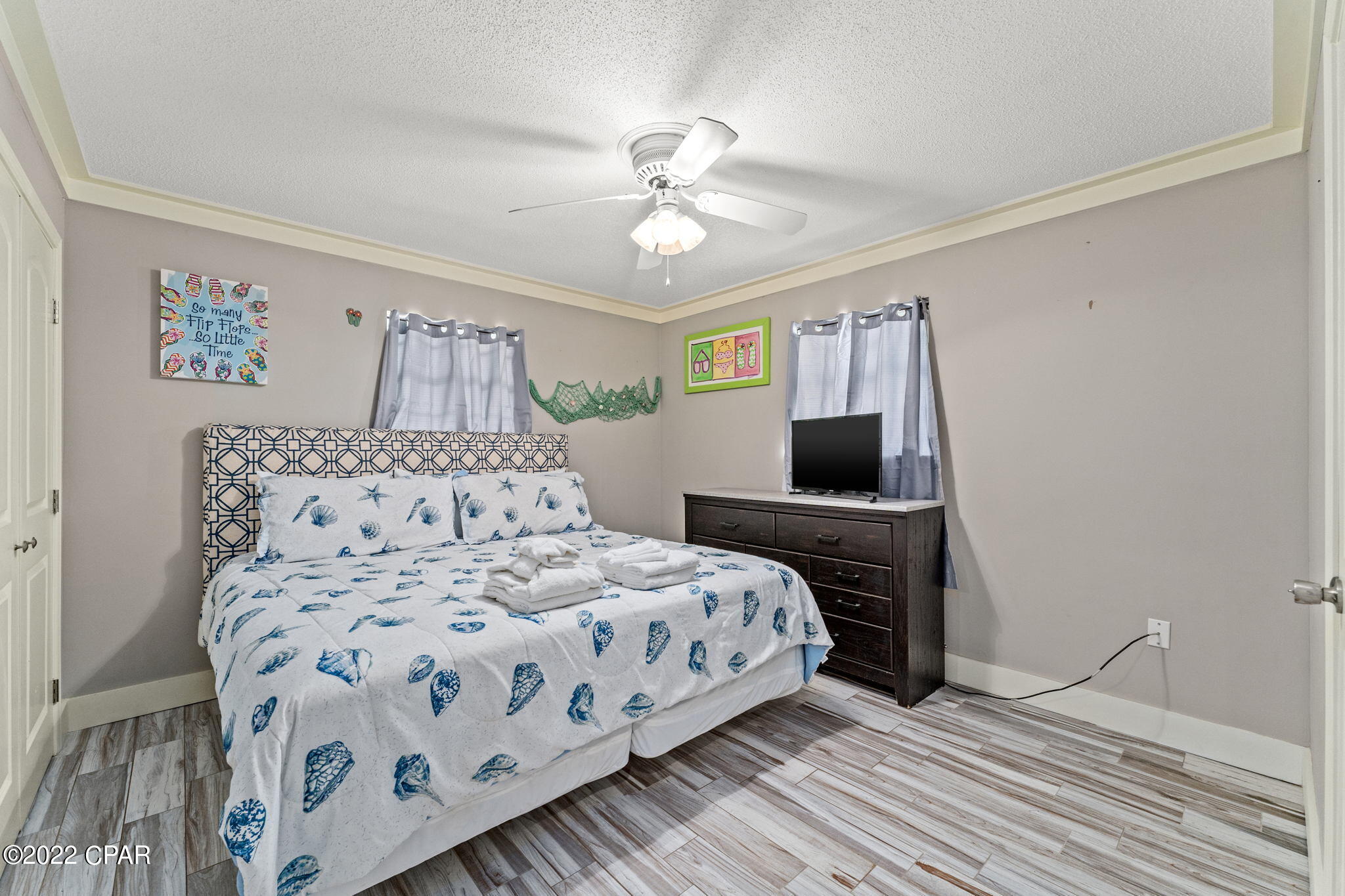 Listing photo id 16 for 4127 Nancee Drive