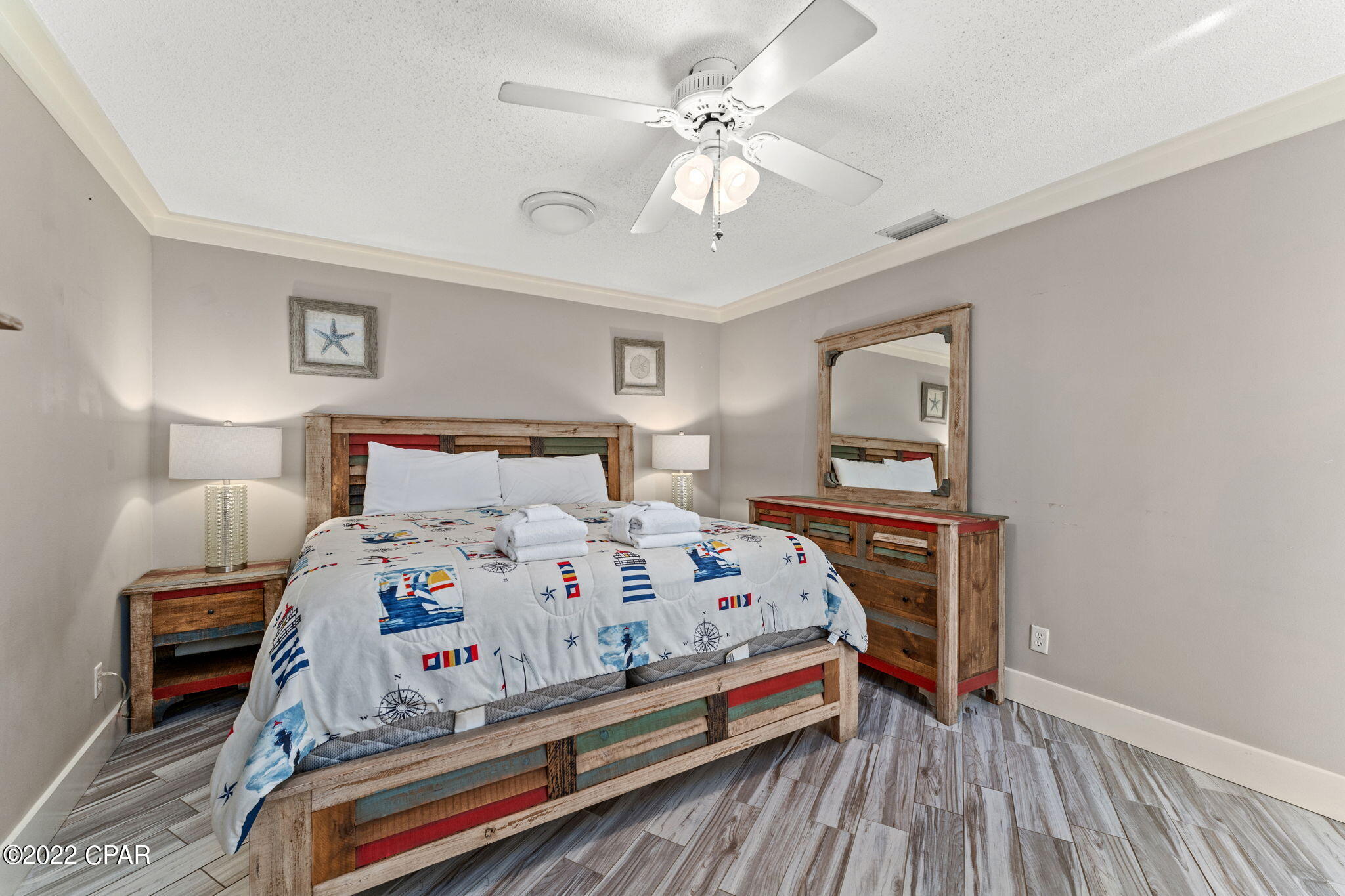 Listing photo id 19 for 4127 Nancee Drive