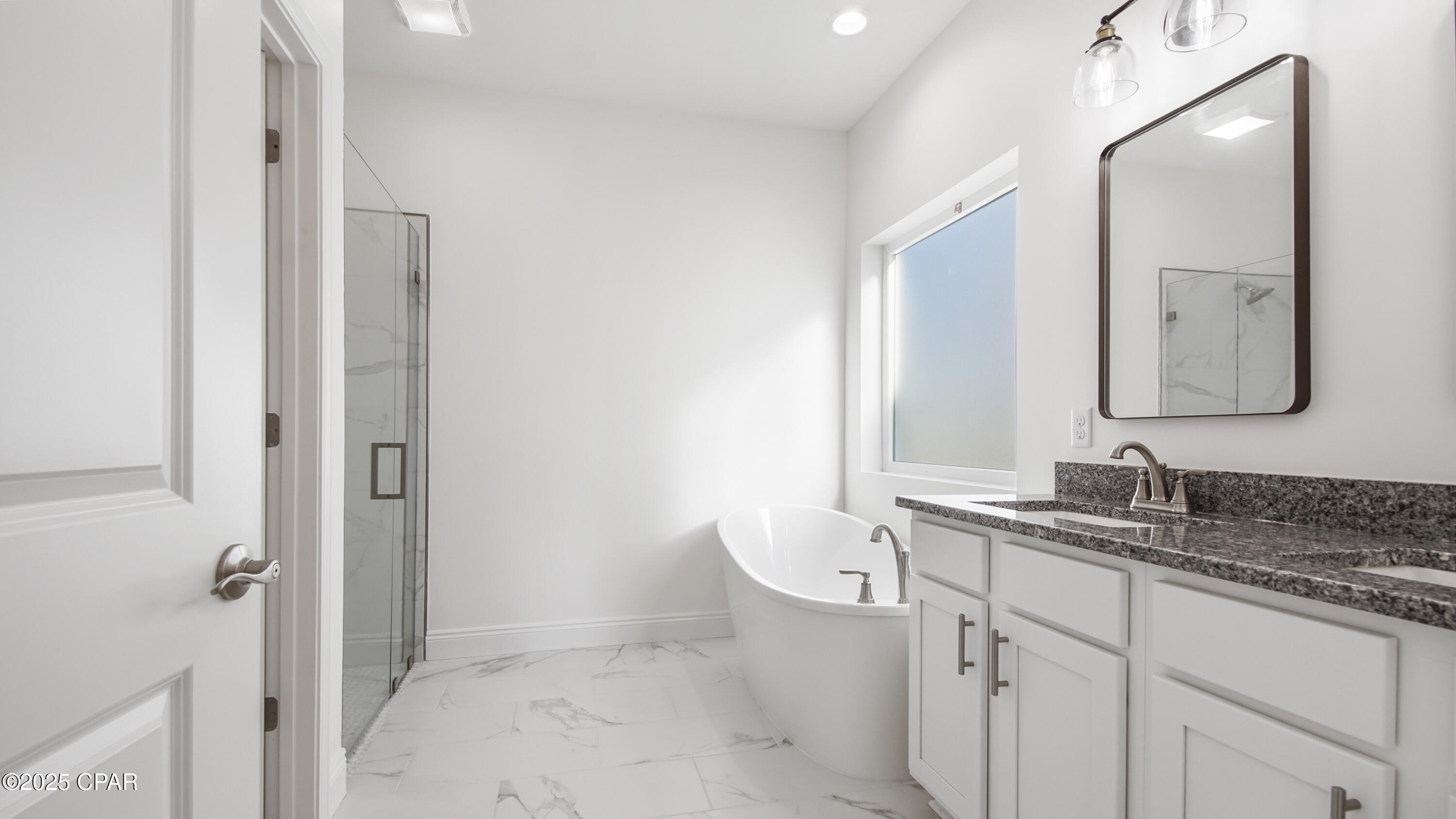 Image 27 For 915 Plantation Drive