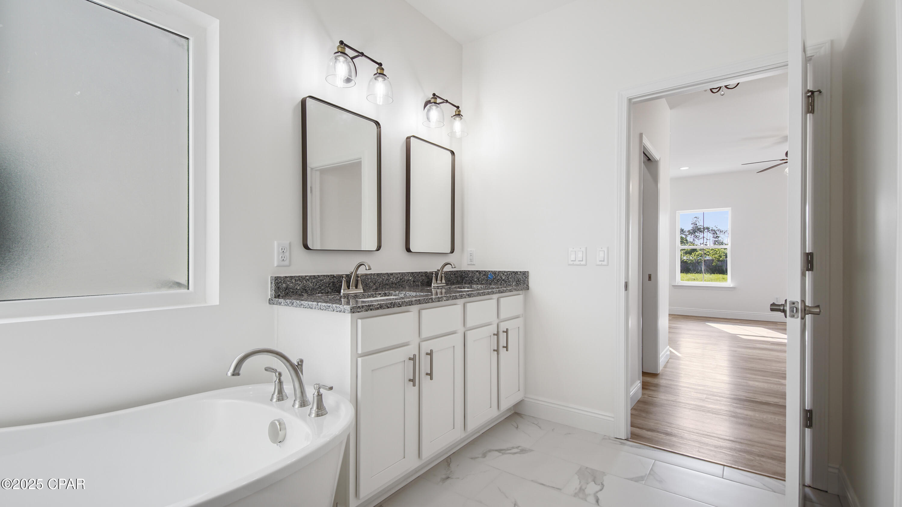 Image 31 For 915 Plantation Drive