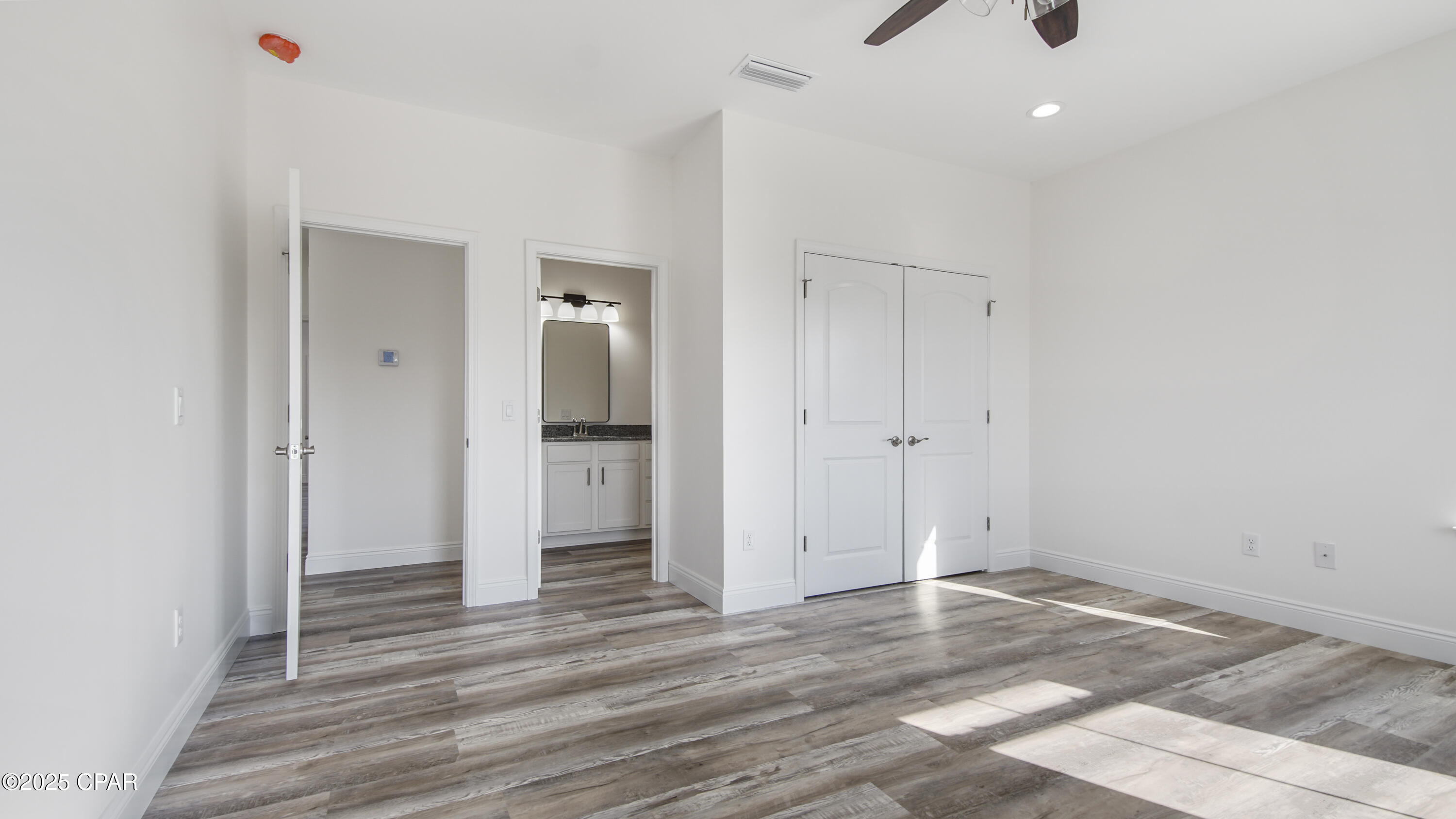 Image 41 For 915 Plantation Drive