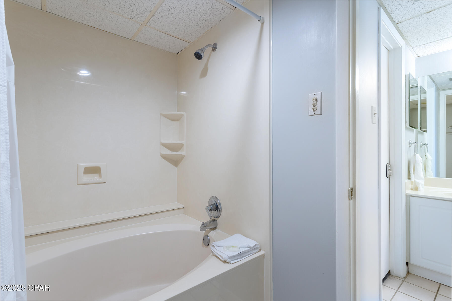 Image 18 For 11757 Front Beach Road L206