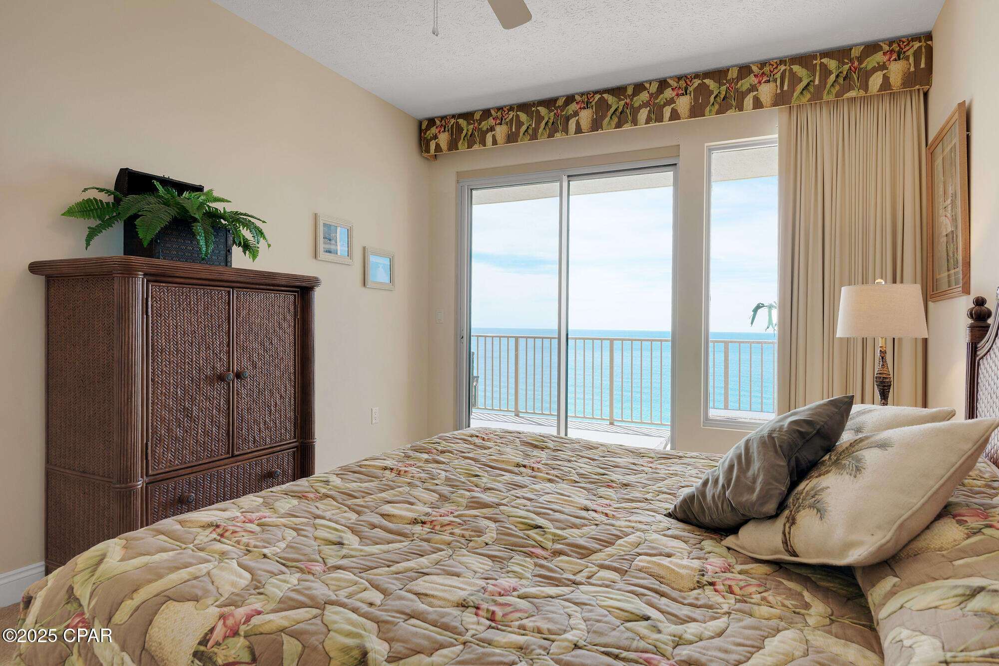 Image 11 For 8715 Surf Drive 1606