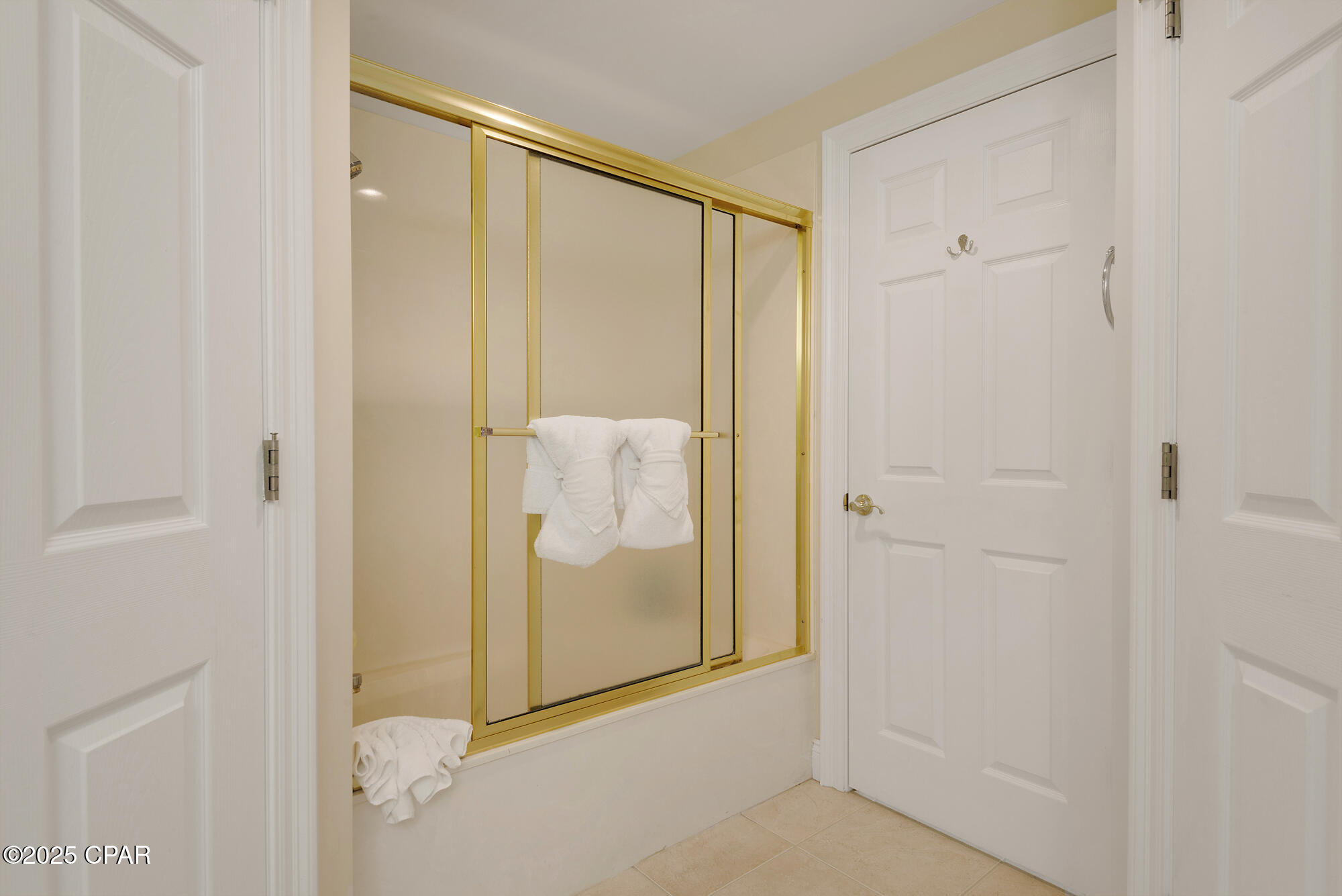 Image 14 For 8715 Surf Drive 1606