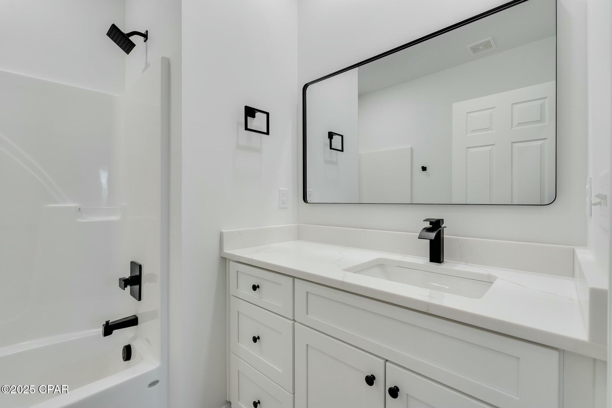 Image 10 For 521 Kraft Avenue