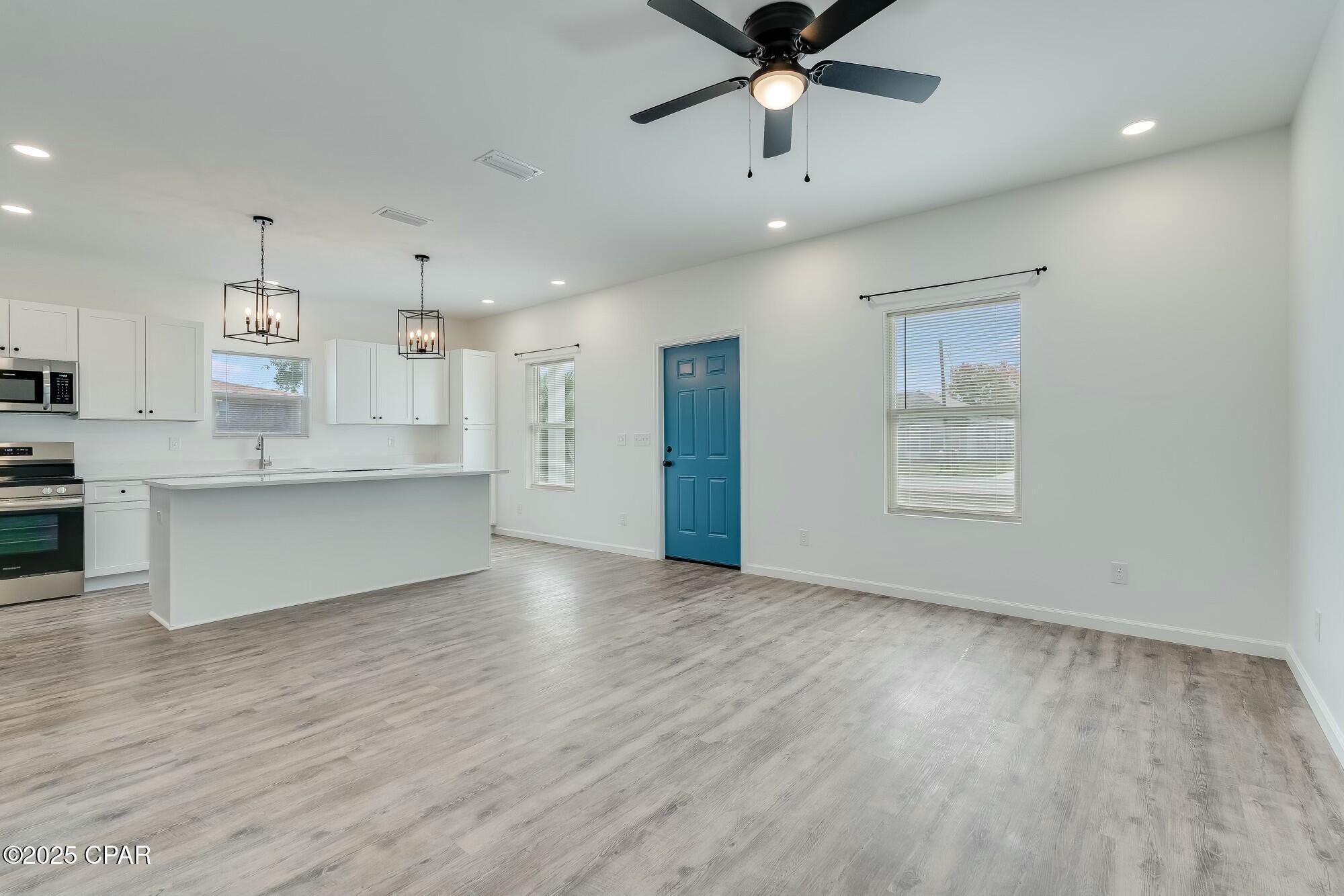 Image 2 For 521 Kraft Avenue