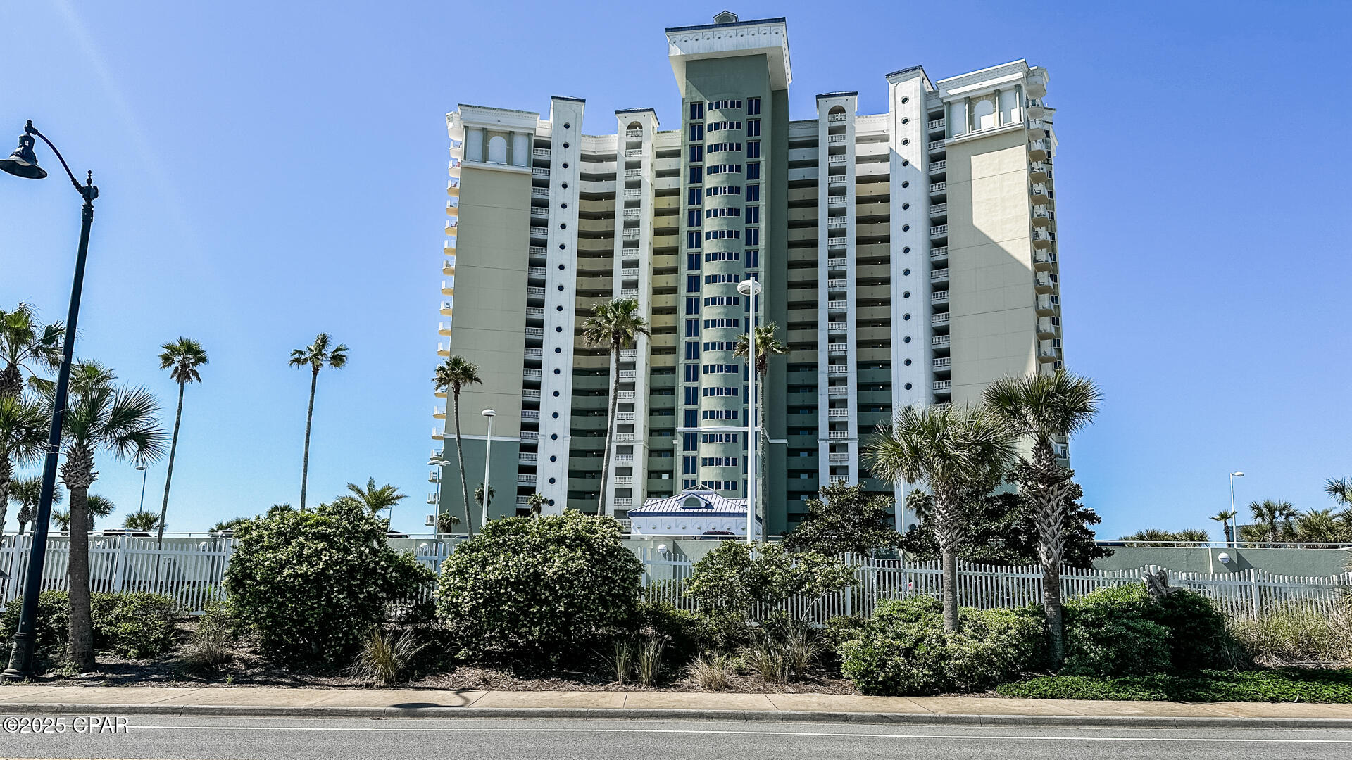 Image 2 For 9450 Thomas Drive 604bb