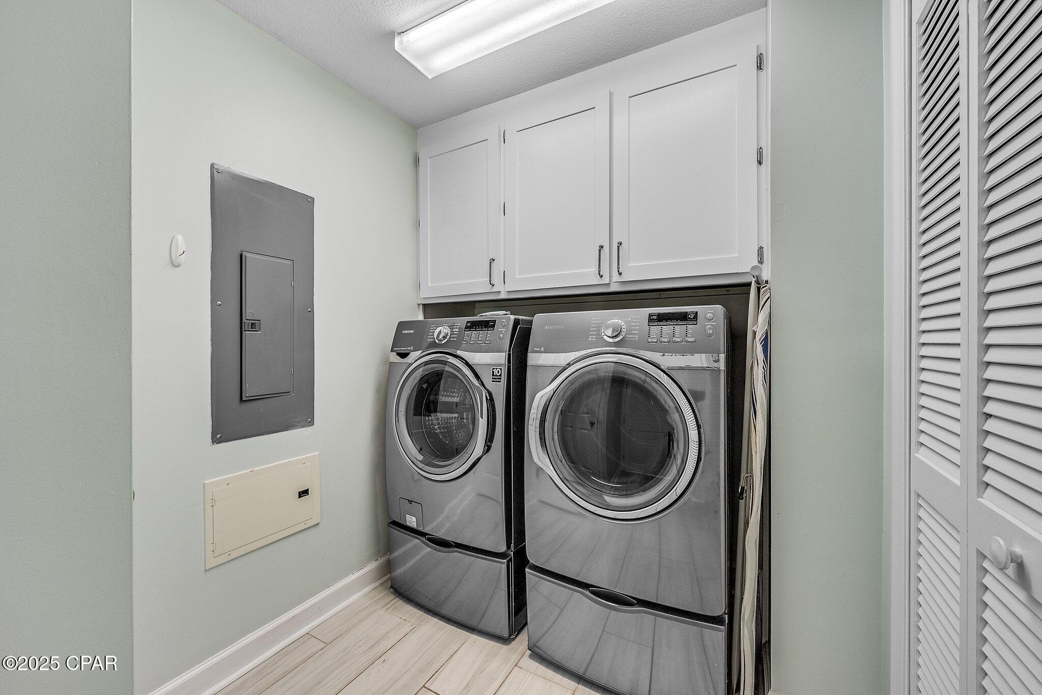 Listing photo id 22 for 6627 Thomas Drive 301