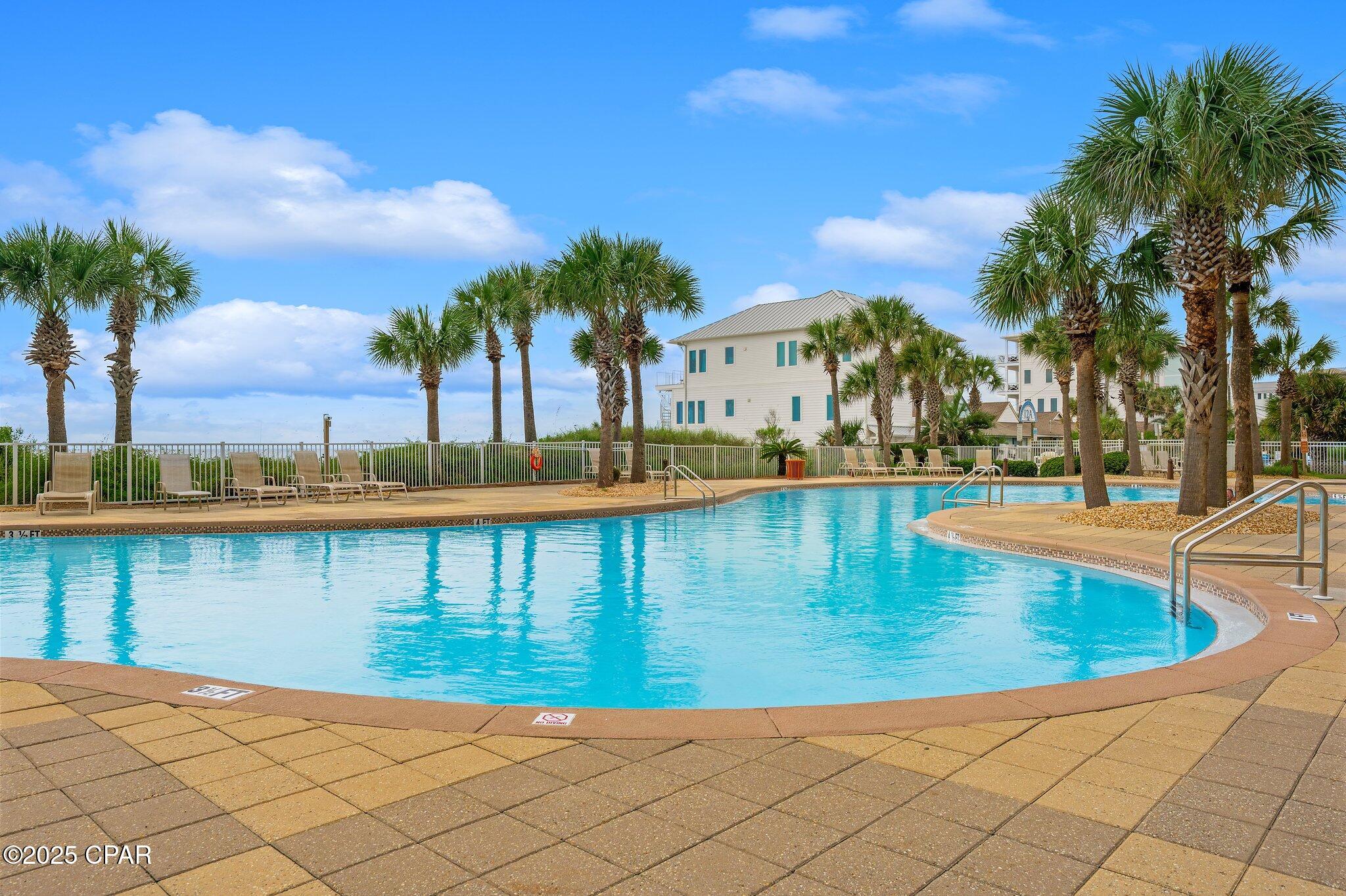 Listing photo id 50 for 6627 Thomas Drive 301