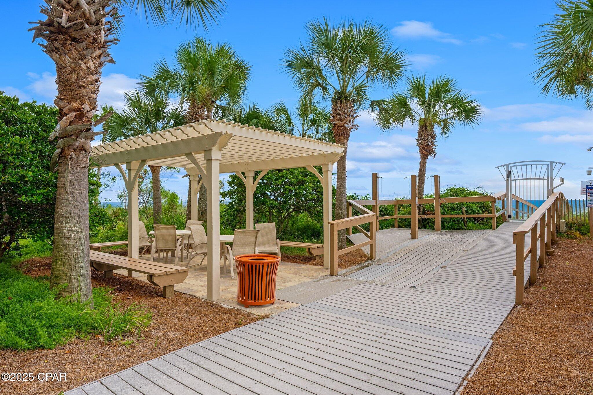 Listing photo id 55 for 6627 Thomas Drive 301