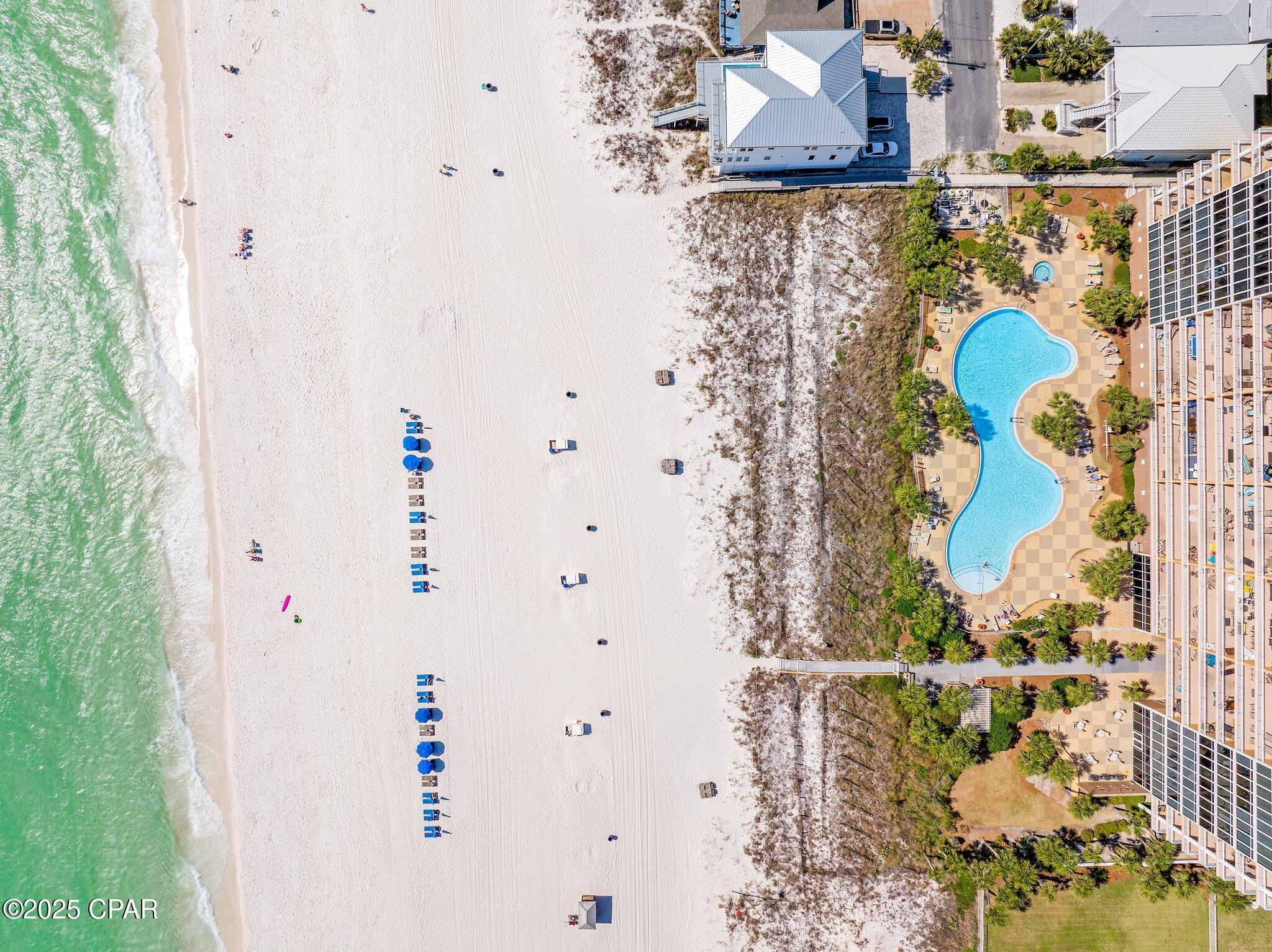 Listing photo id 63 for 6627 Thomas Drive 301