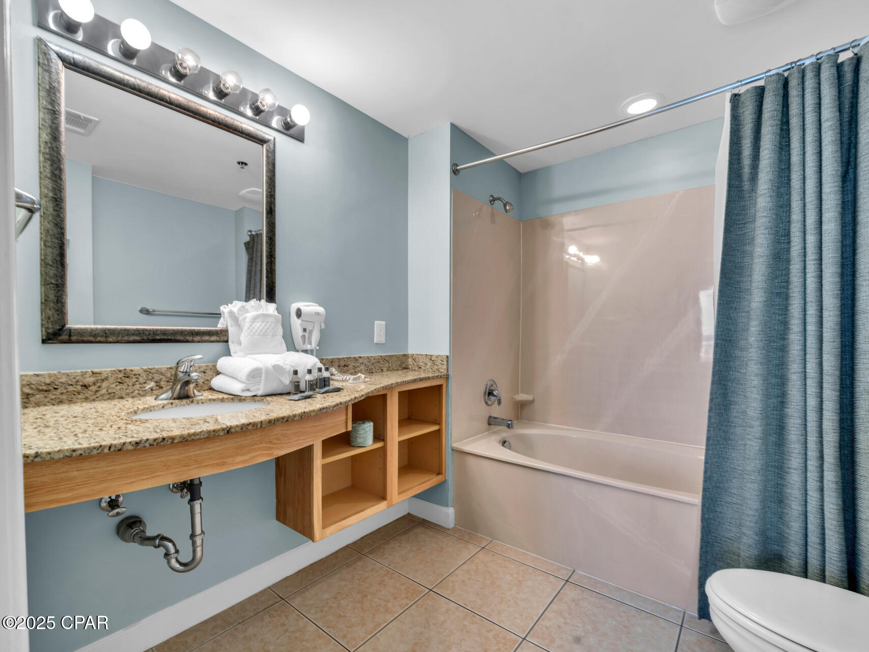 Image 10 For 17739 Front Beach Road 904w