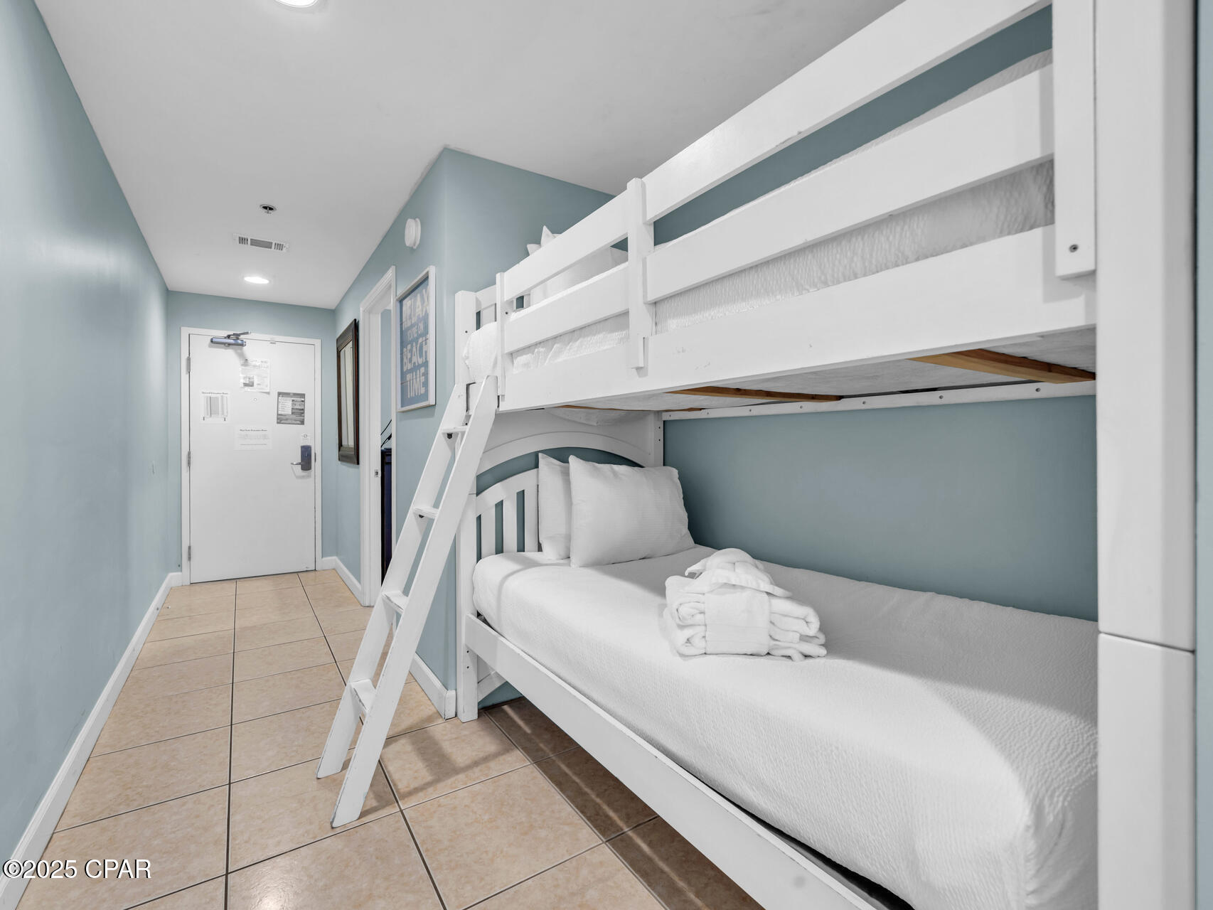 Image 13 For 17739 Front Beach Road 904w