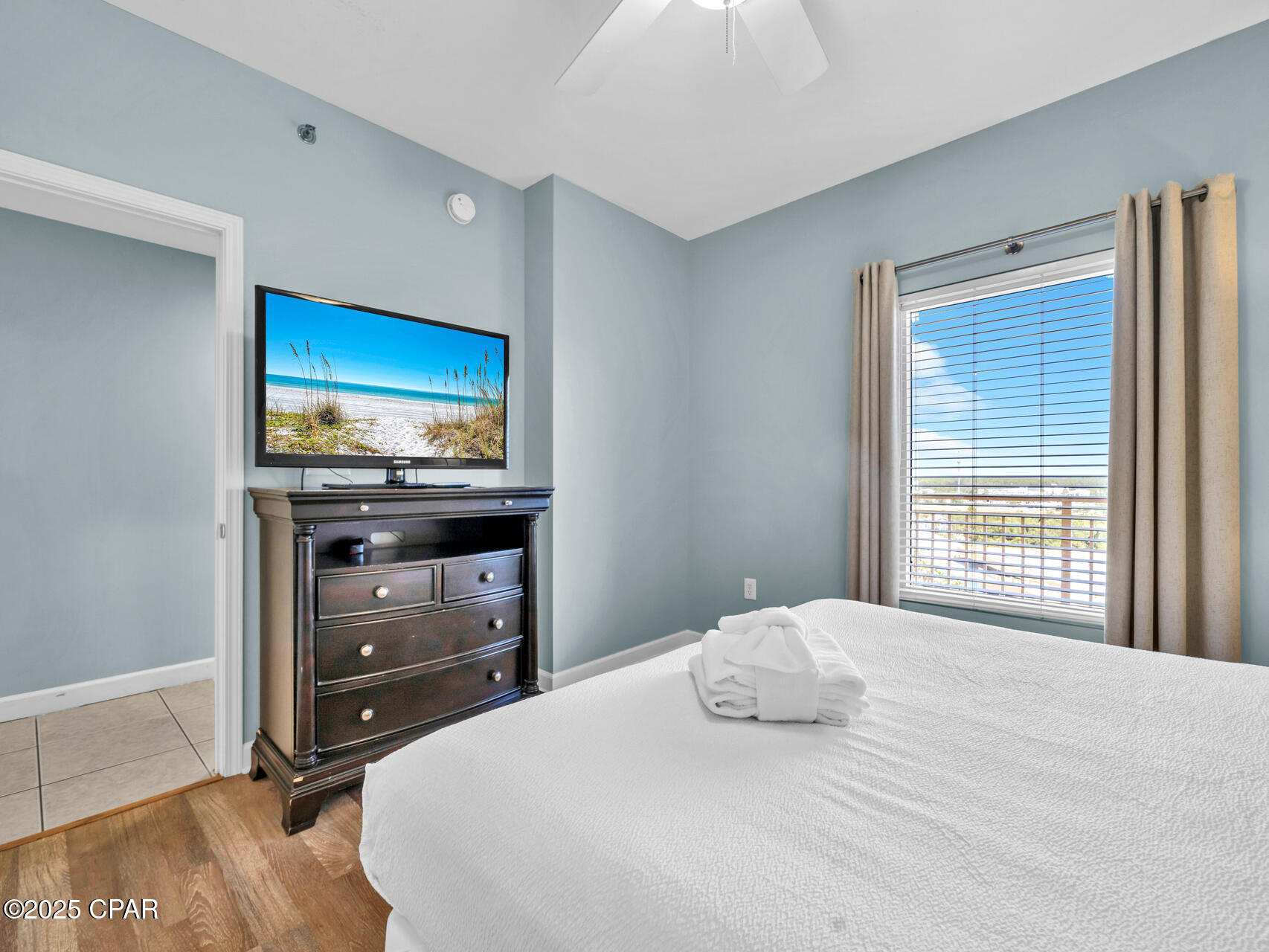 Image 9 For 17739 Front Beach Road 904w