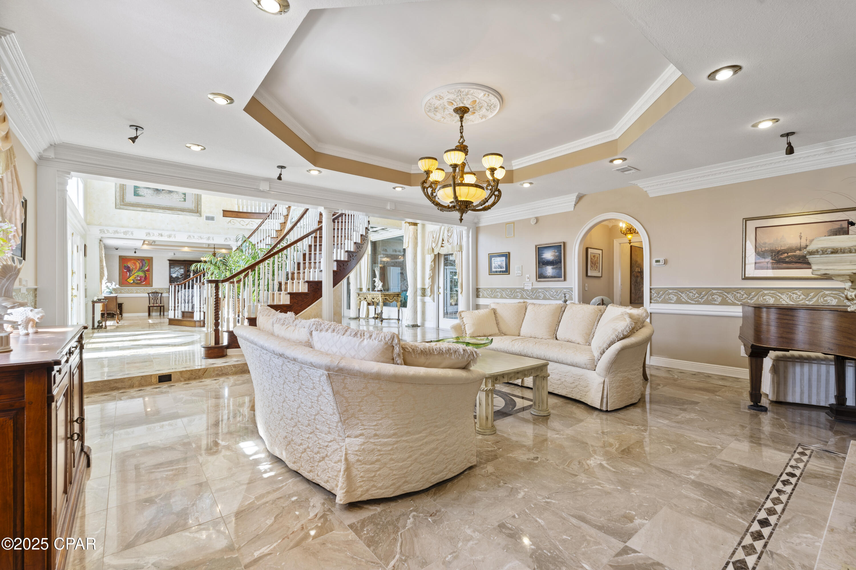 Image 23 For 364 Walton Way