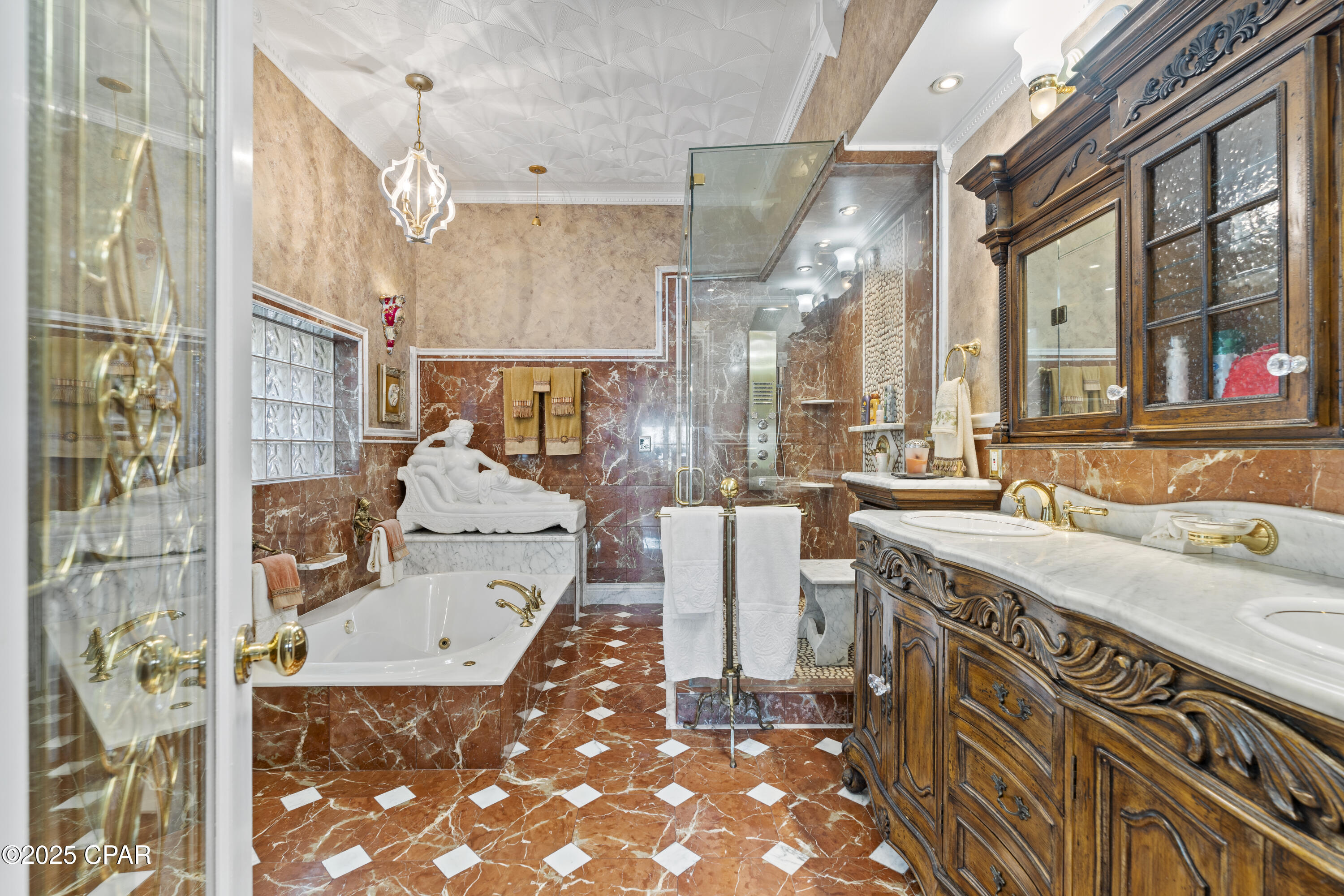 Image 39 For 364 Walton Way