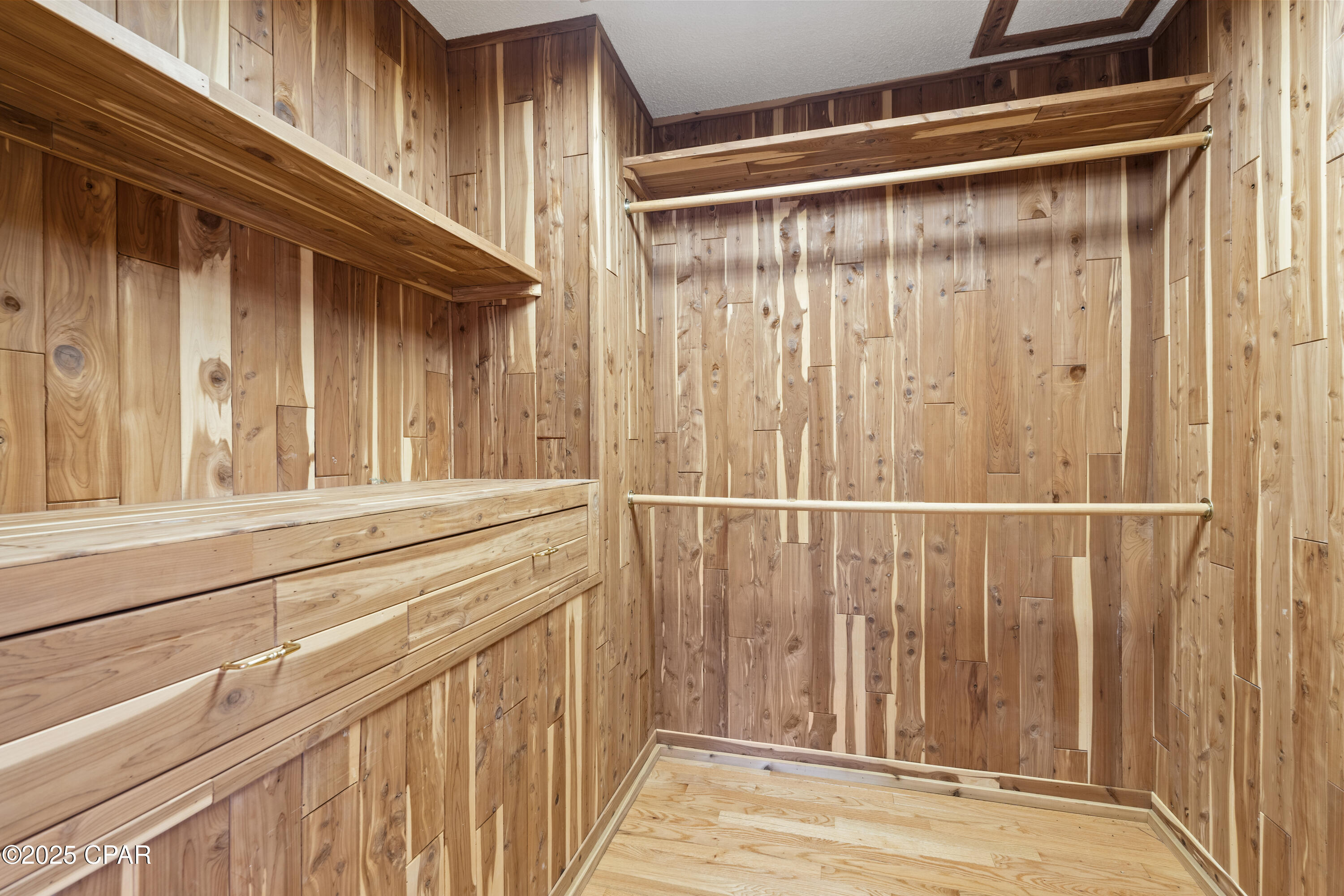 Image 68 For 364 Walton Way