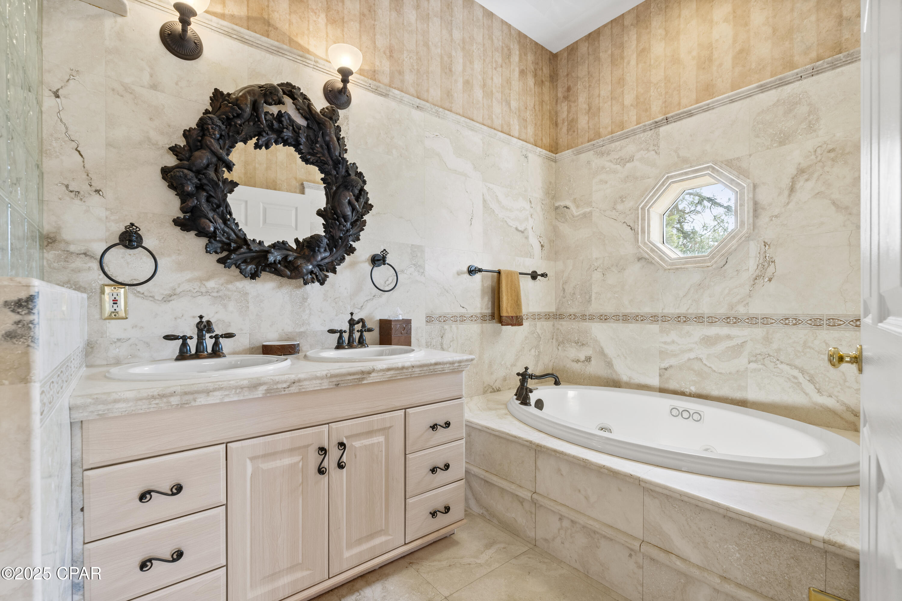 Image 69 For 364 Walton Way