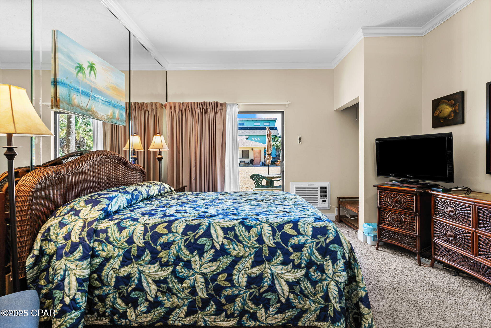 Listing photo id 49 for 8614 Surf Drive