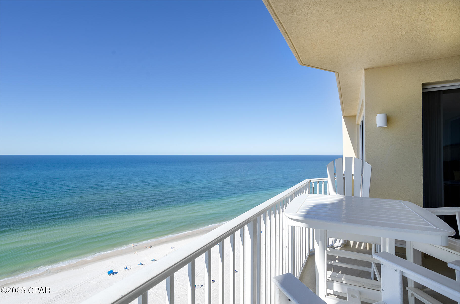 Listing photo id 10 for 9450 Thomas Drive 1702b