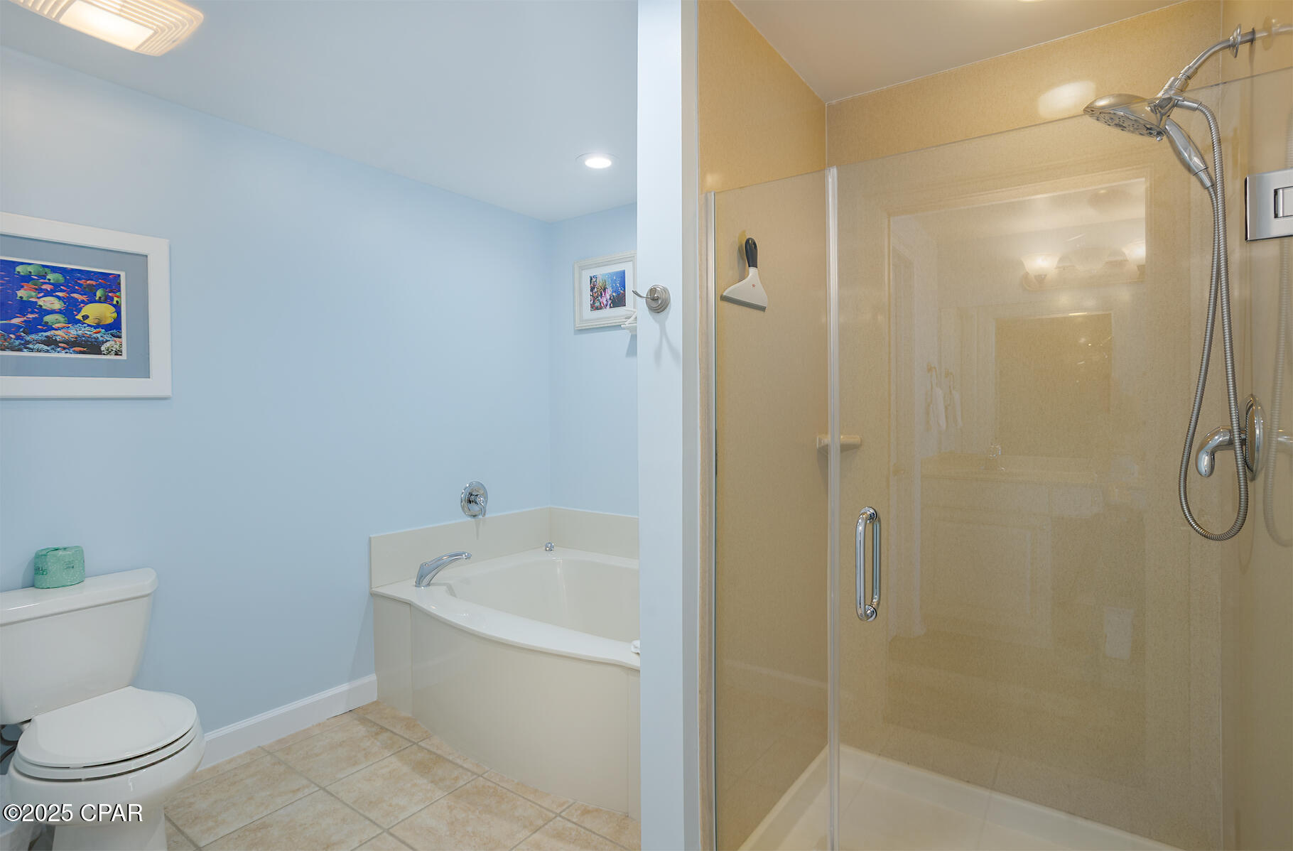 Listing photo id 20 for 9450 Thomas Drive 1702b