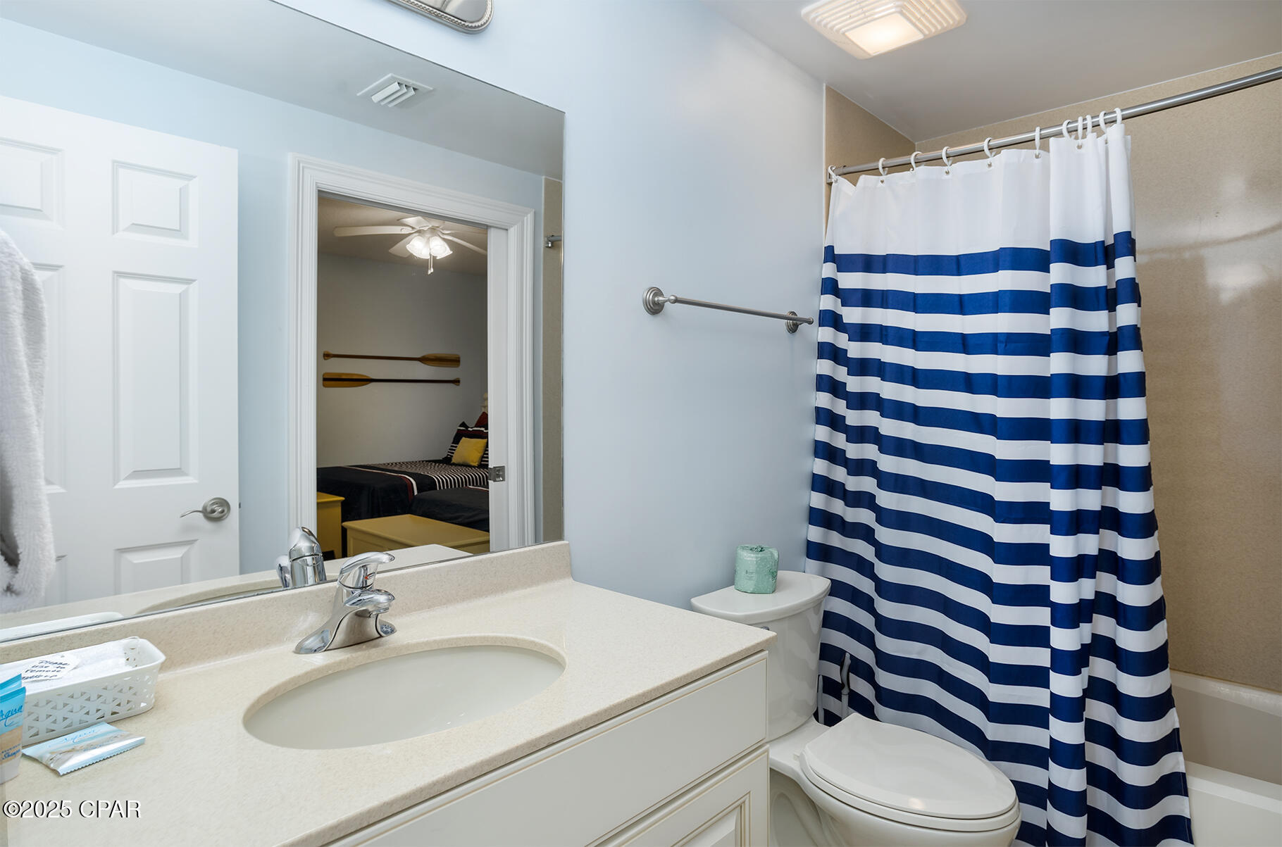 Listing photo id 26 for 9450 Thomas Drive 1702b