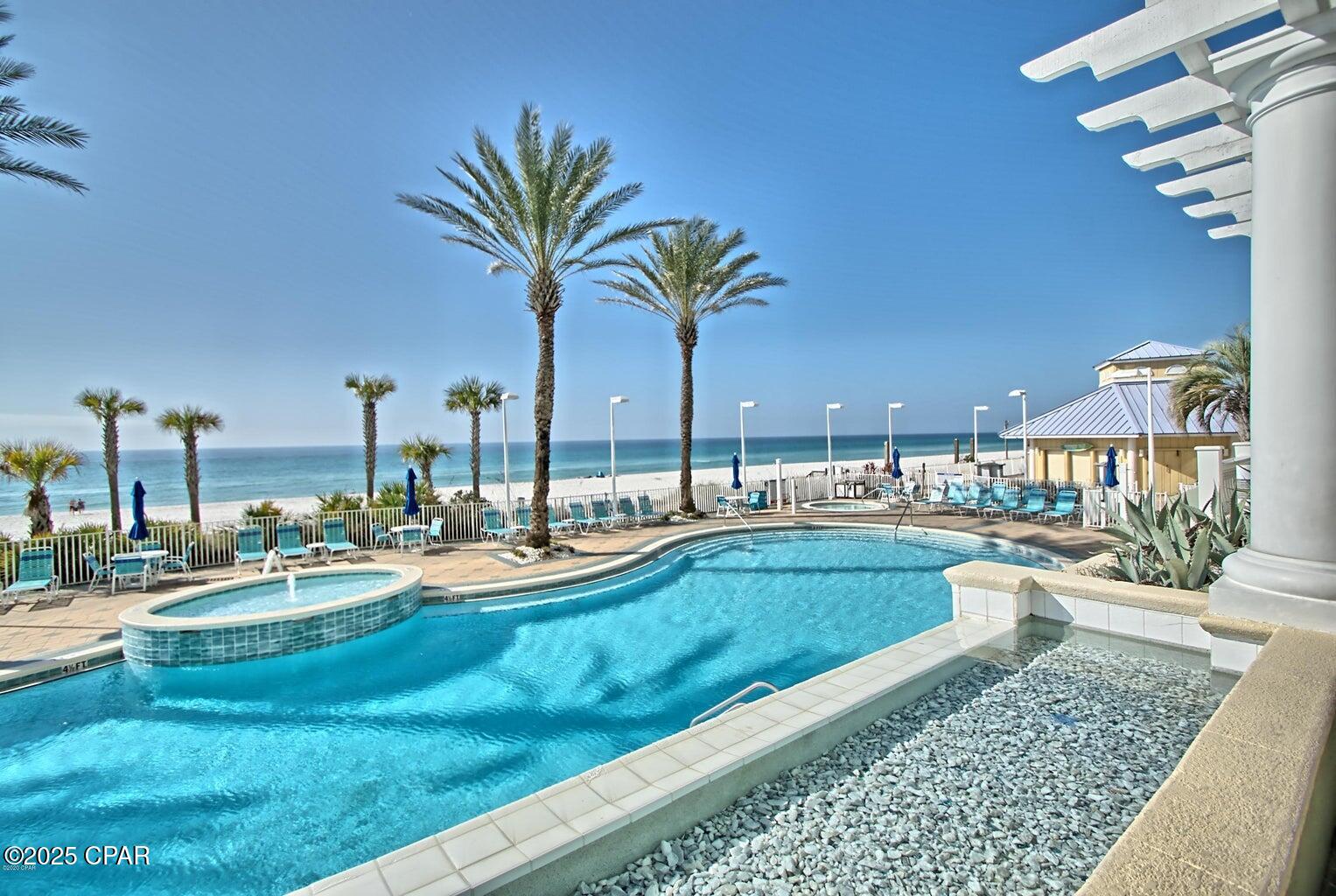 Listing photo id 28 for 9450 Thomas Drive 1702b