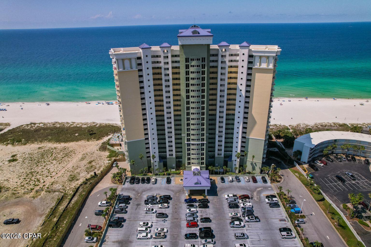 Listing photo id 37 for 9450 Thomas Drive 1702b