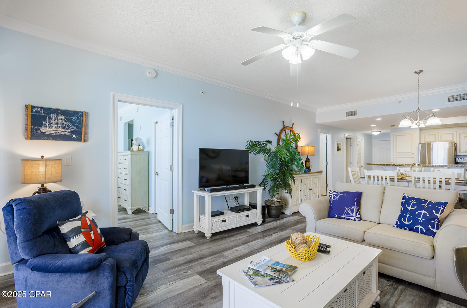 Listing photo id 7 for 9450 Thomas Drive 1702b