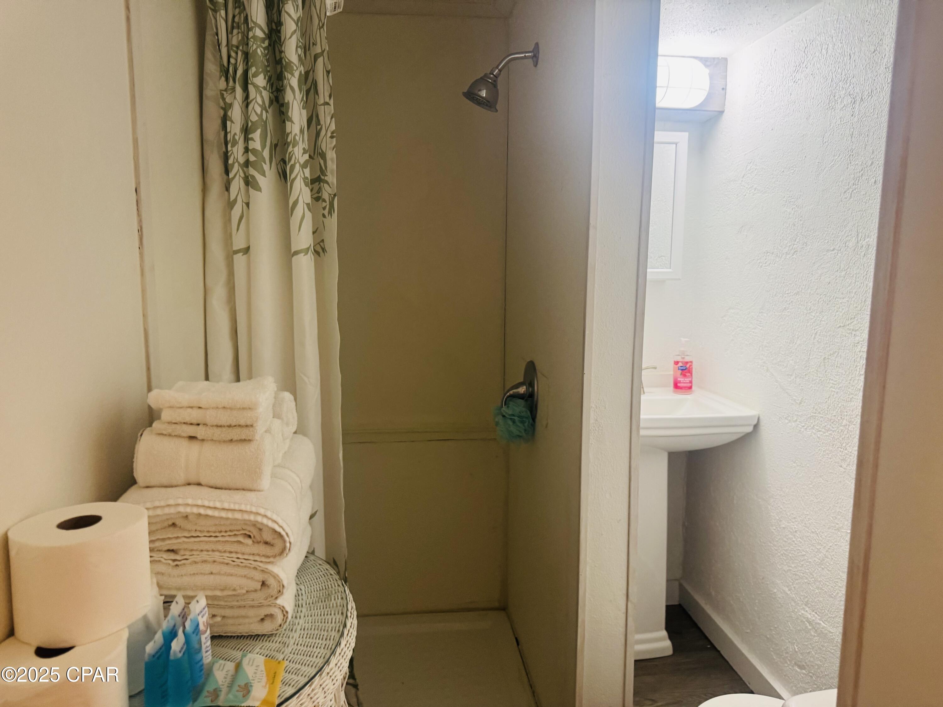 Image 17 For 203 Coronado Place