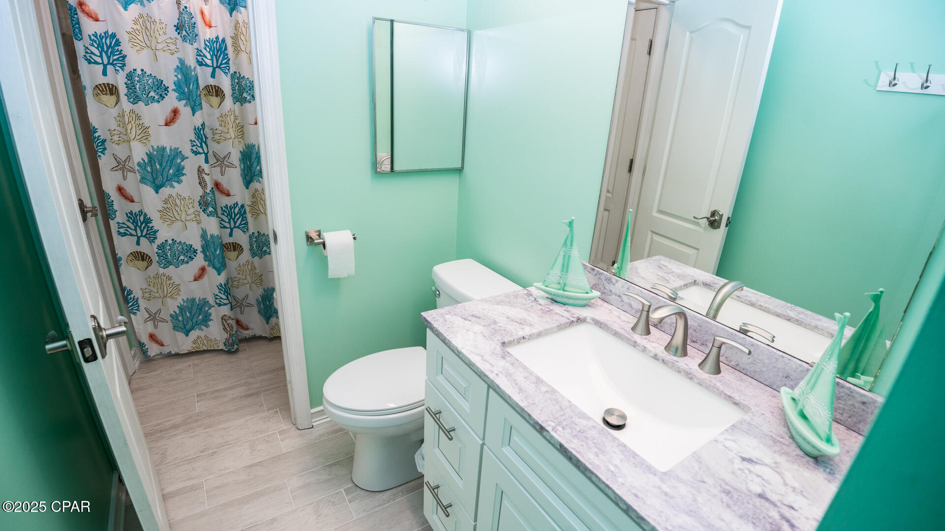 Image 14 For 17462 Front Beach Road 75f