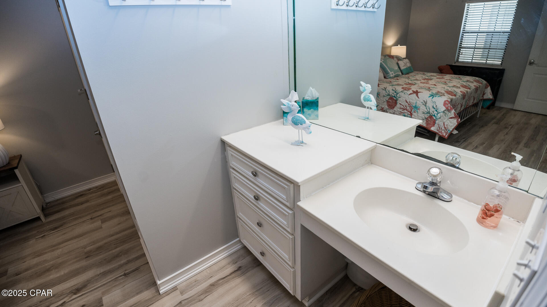 Image 16 For 17462 Front Beach Road 75f