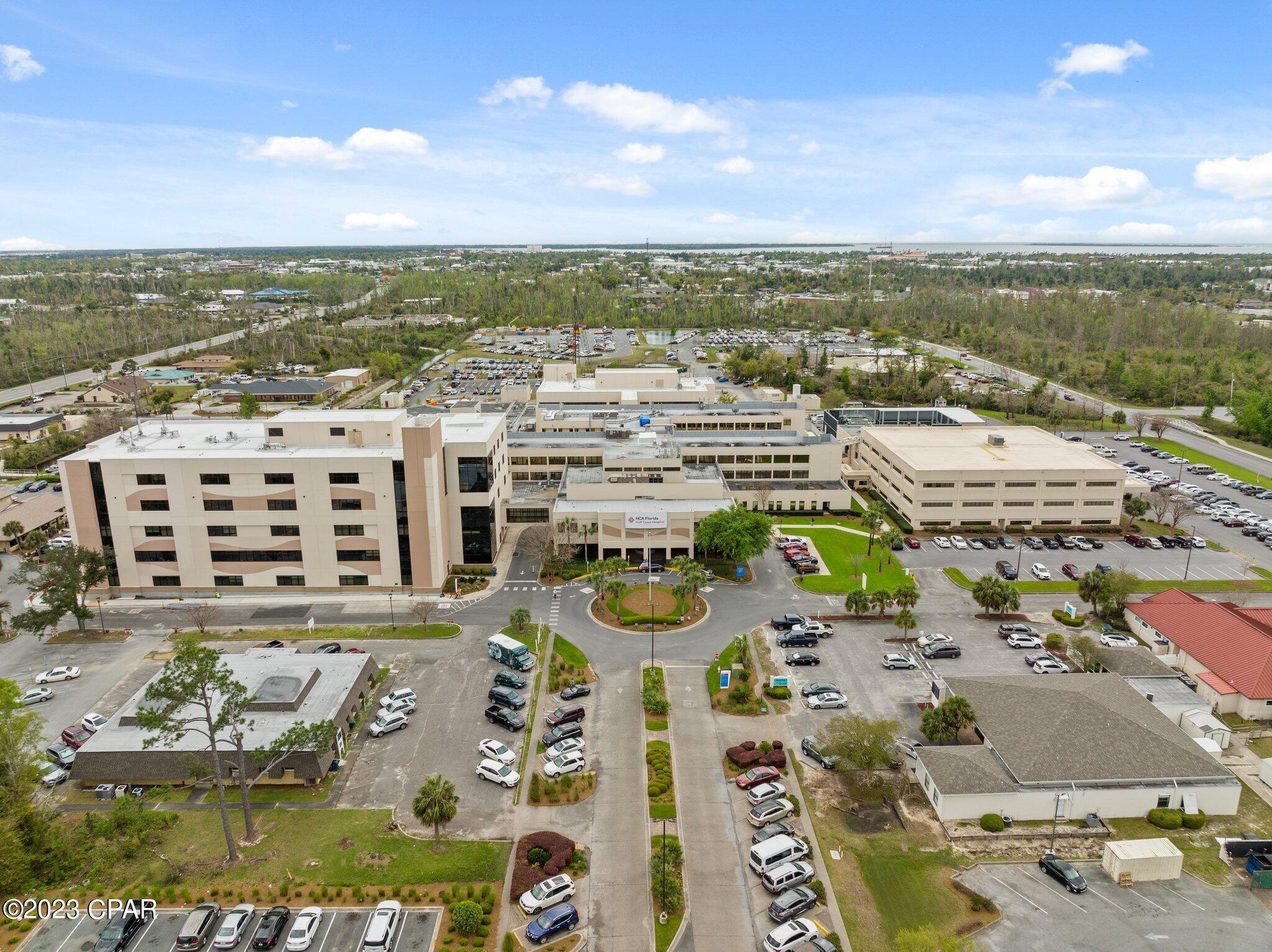 Image 12 For 2202 State Avenue