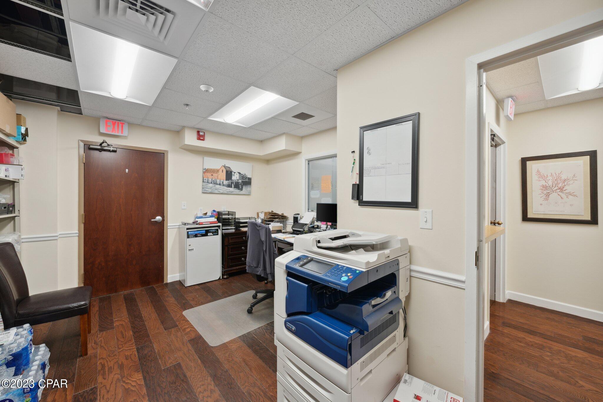 Image 29 For 2202 State Avenue