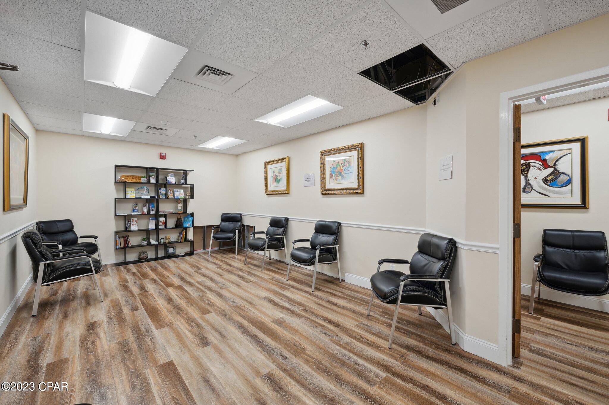 Image 53 For 2202 State Avenue