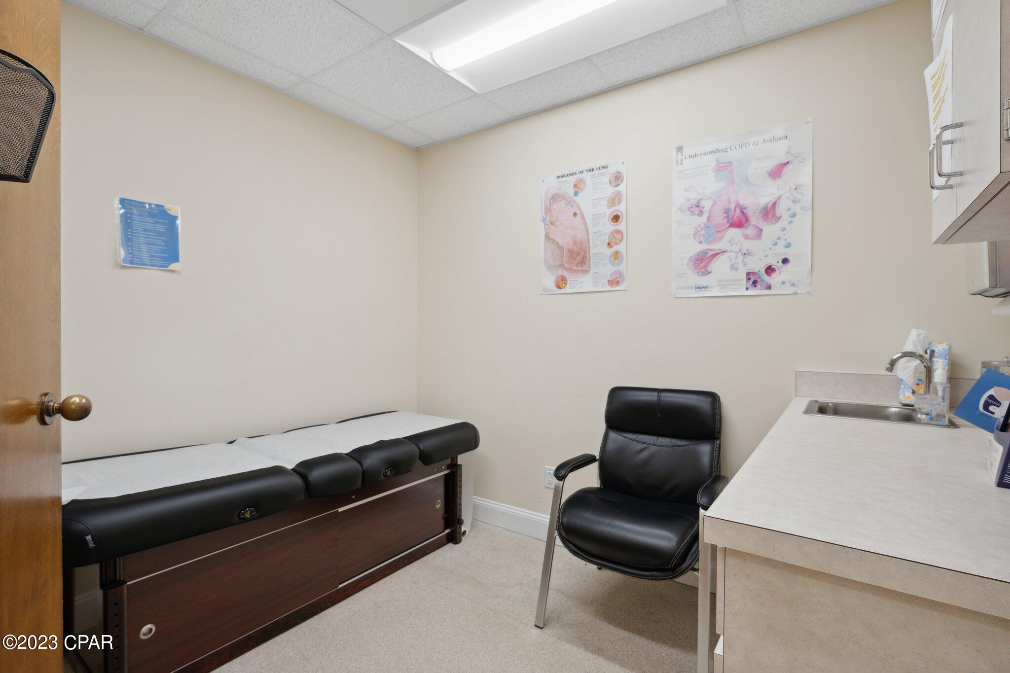 Image 64 For 2202 State Avenue