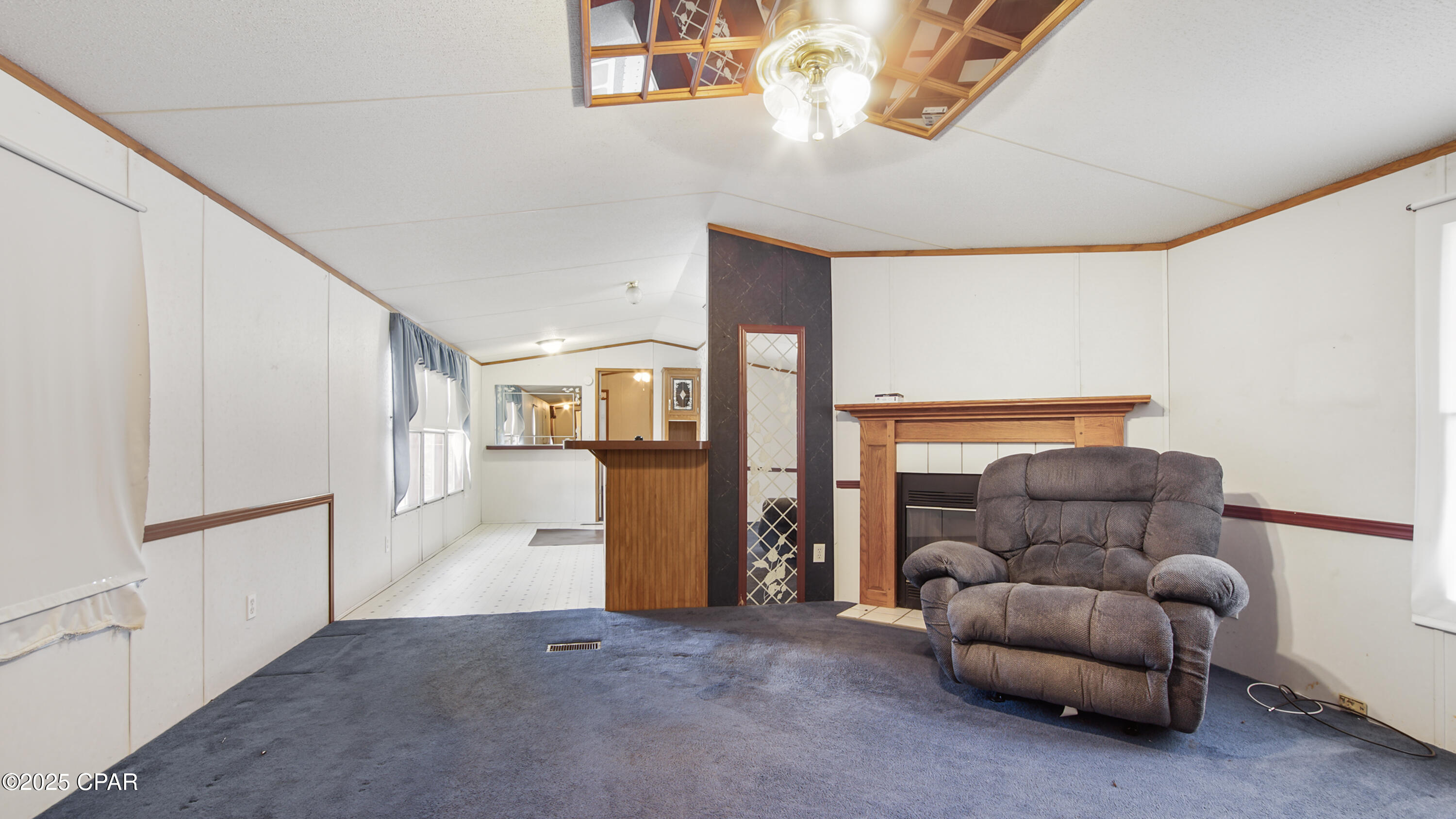 Listing photo id 17 for 17139 Highway 231