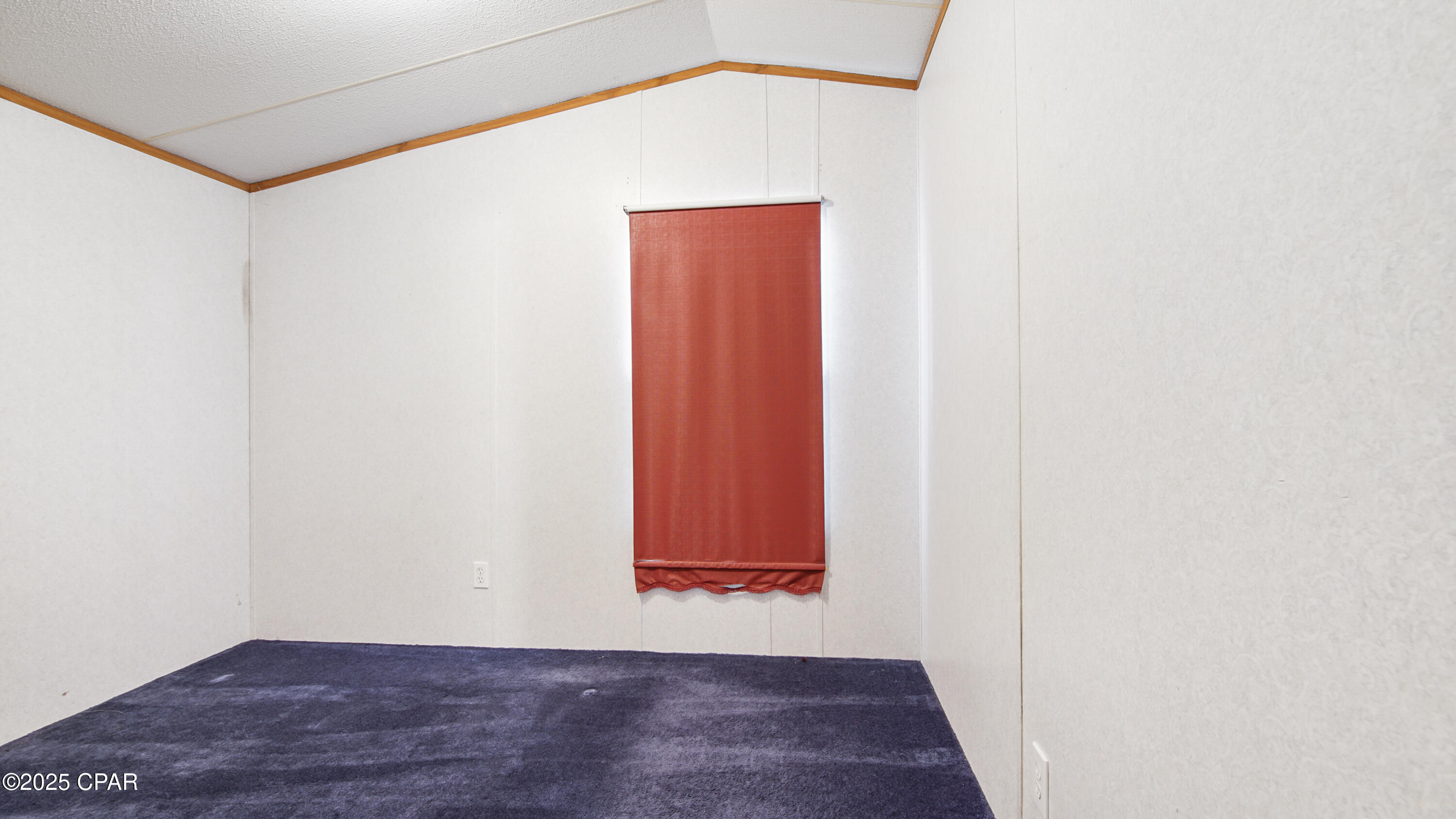 Listing photo id 23 for 17139 Highway 231