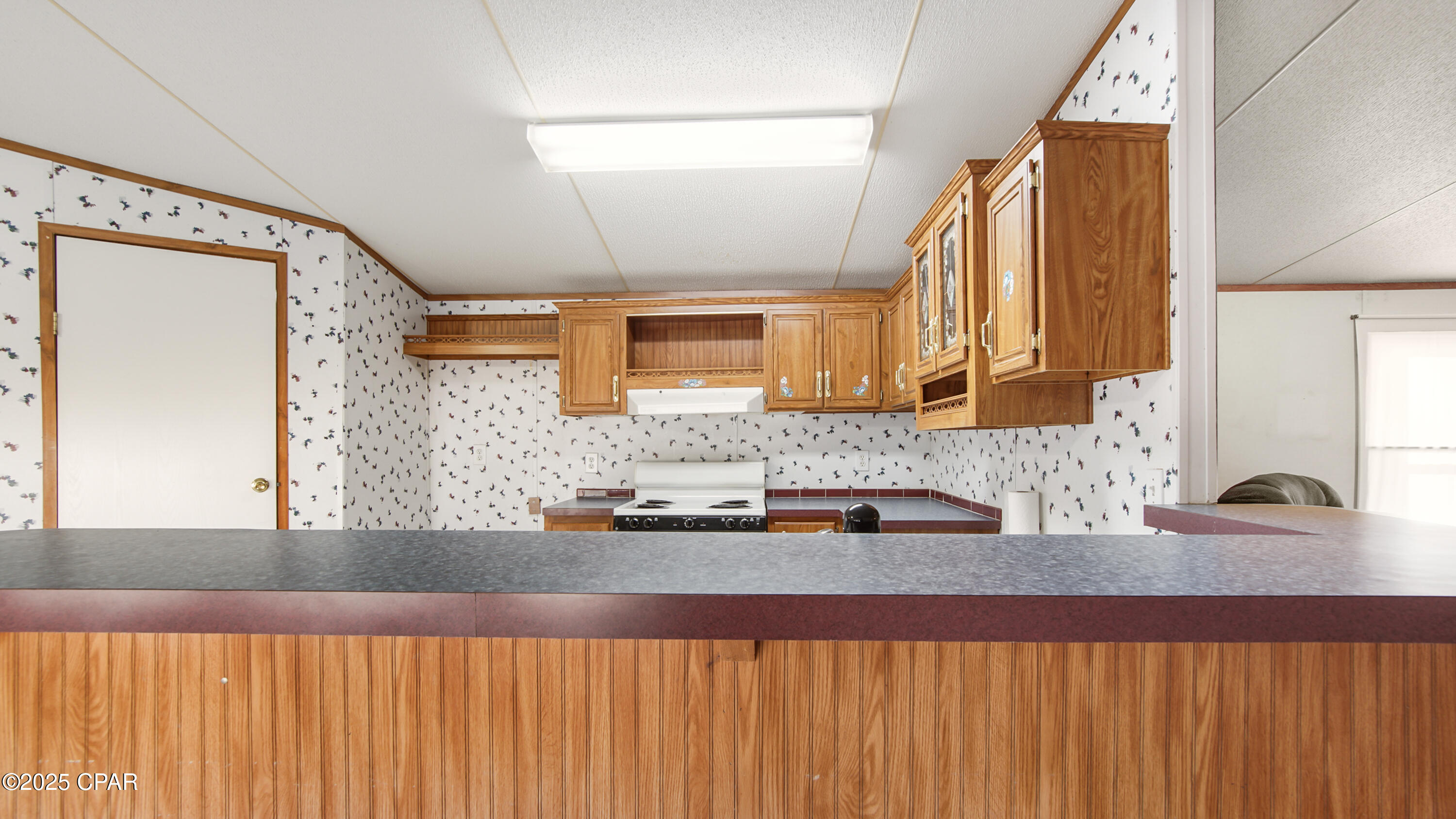 Listing photo id 27 for 17139 Highway 231