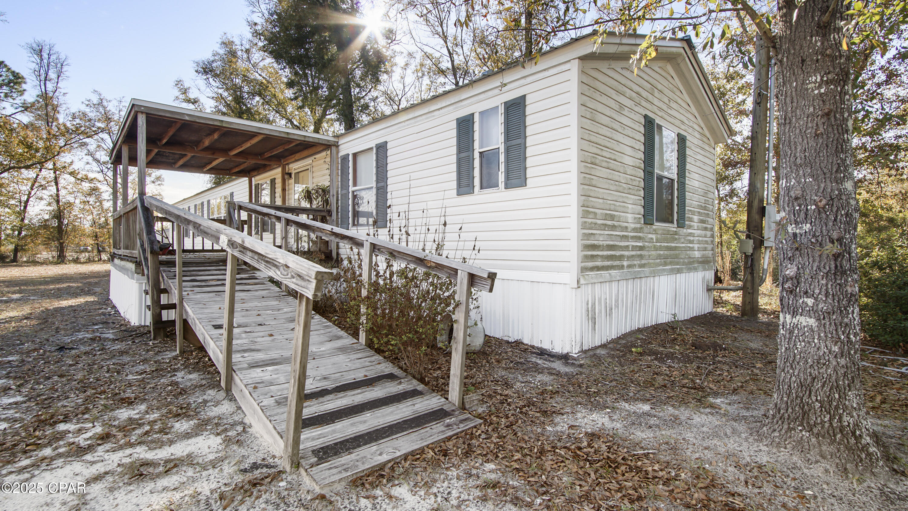 Listing photo id 48 for 17139 Highway 231