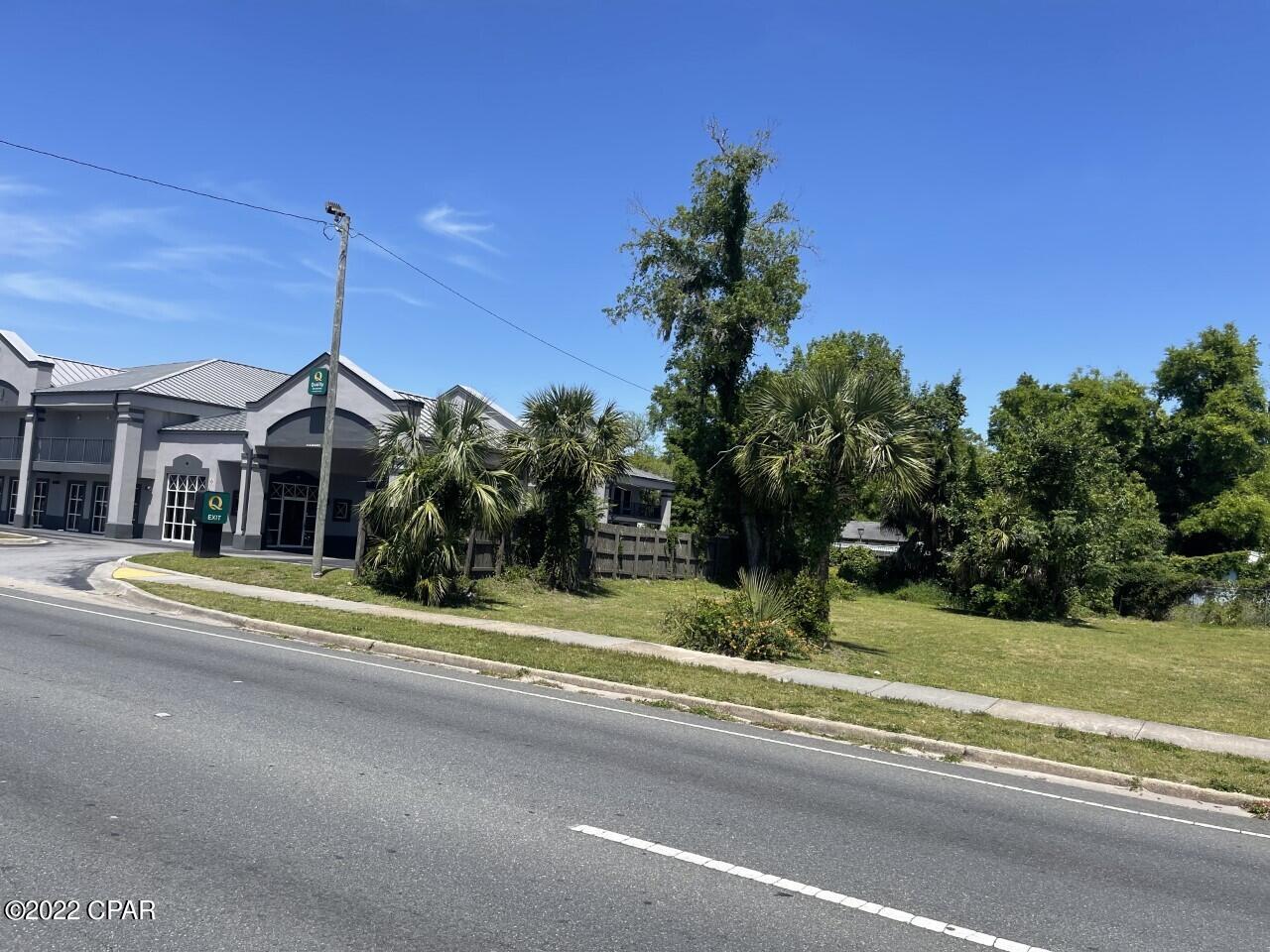 Listing photo id 3 for 4100 Hwy 98  