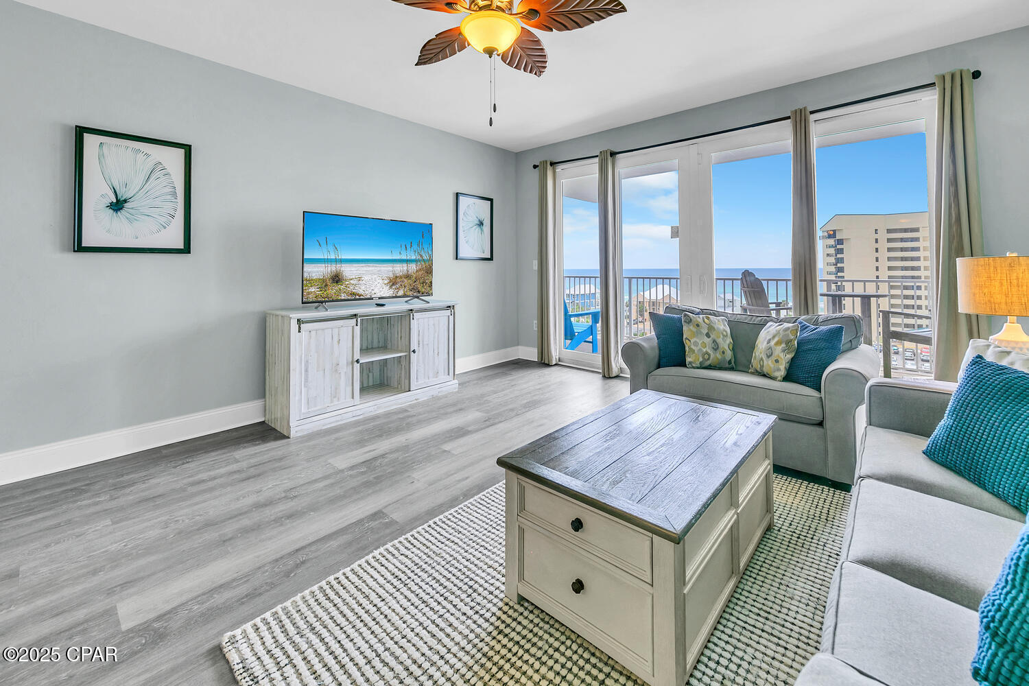 9860 S Thomas Drive 607