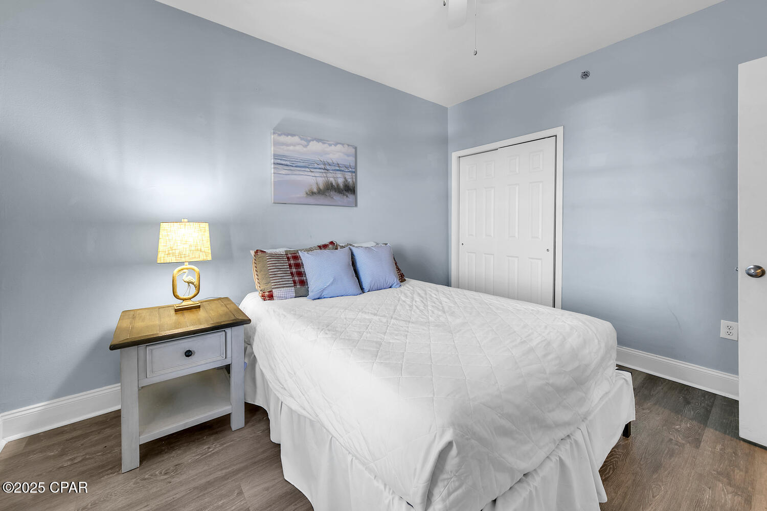 9860 S Thomas Drive 607