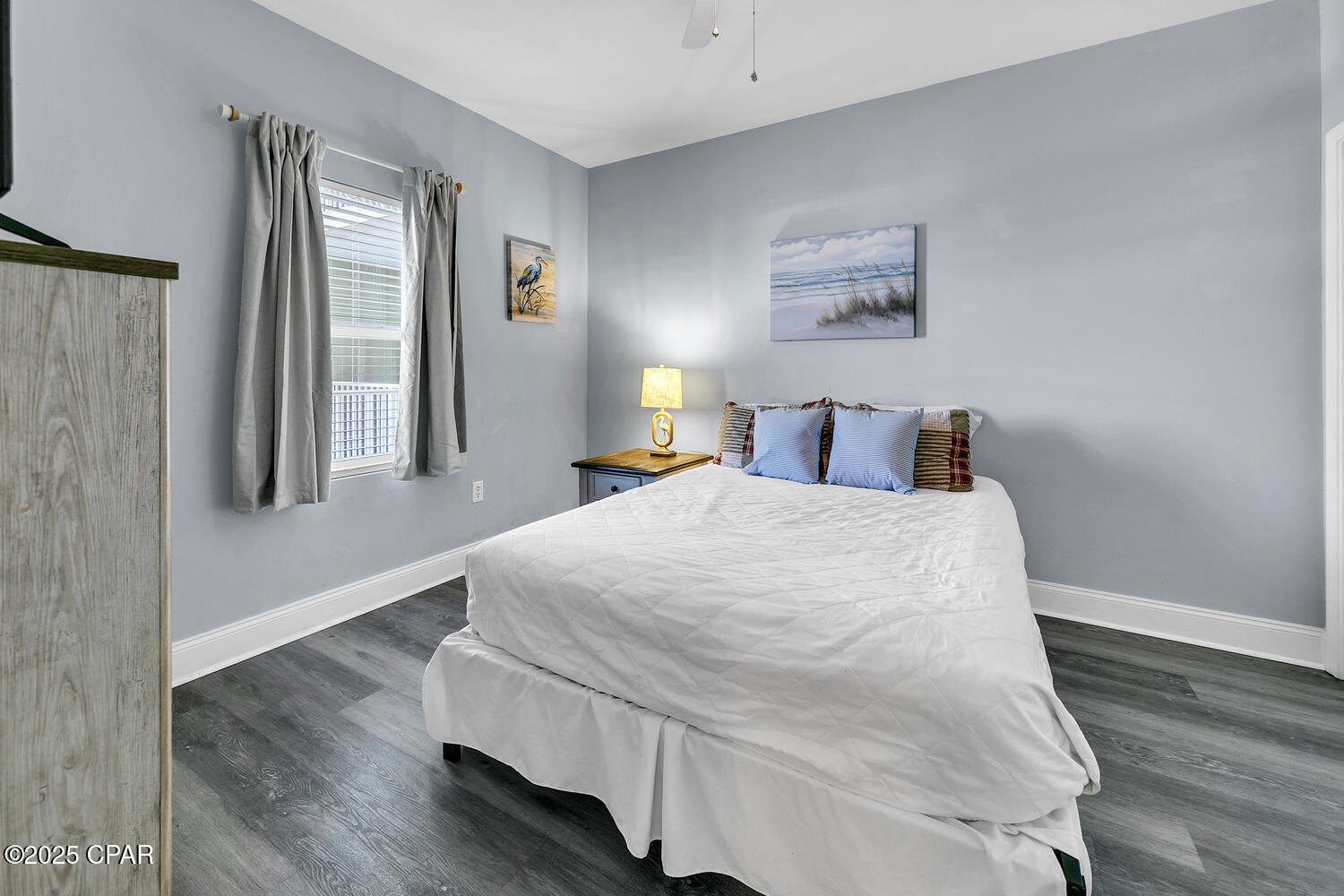 9860 S Thomas Drive 607