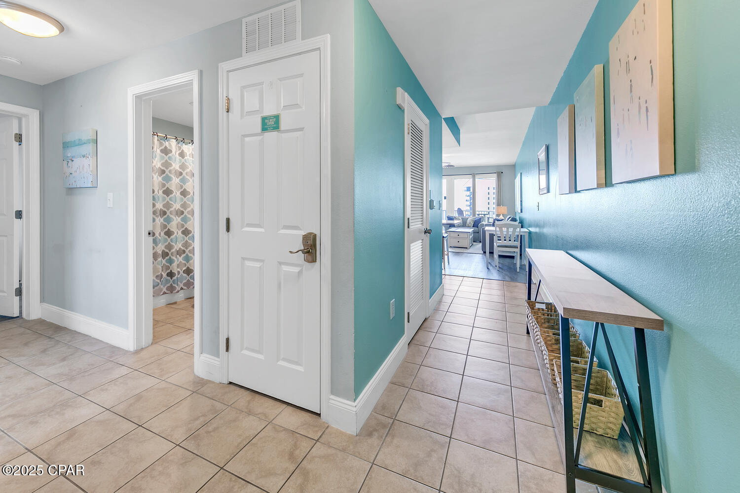 9860 S Thomas Drive 607