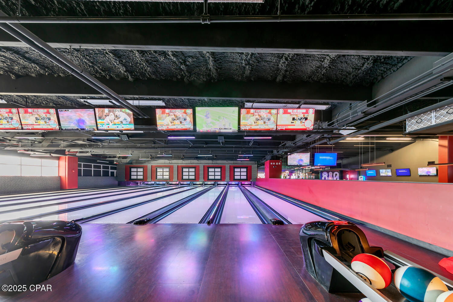 9860 S Thomas Drive 607